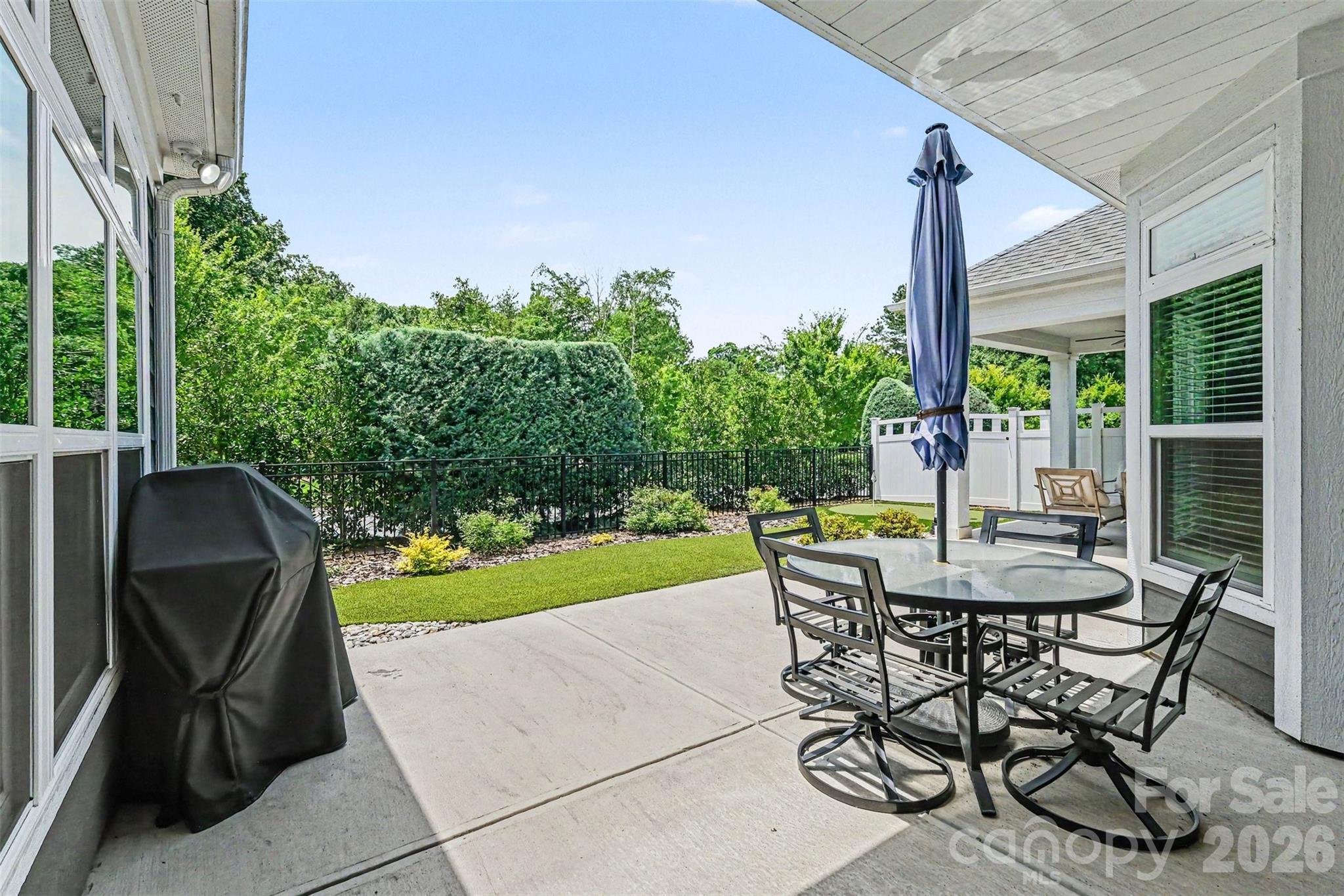 12005 Grove Crossing Drive — Huntersville
