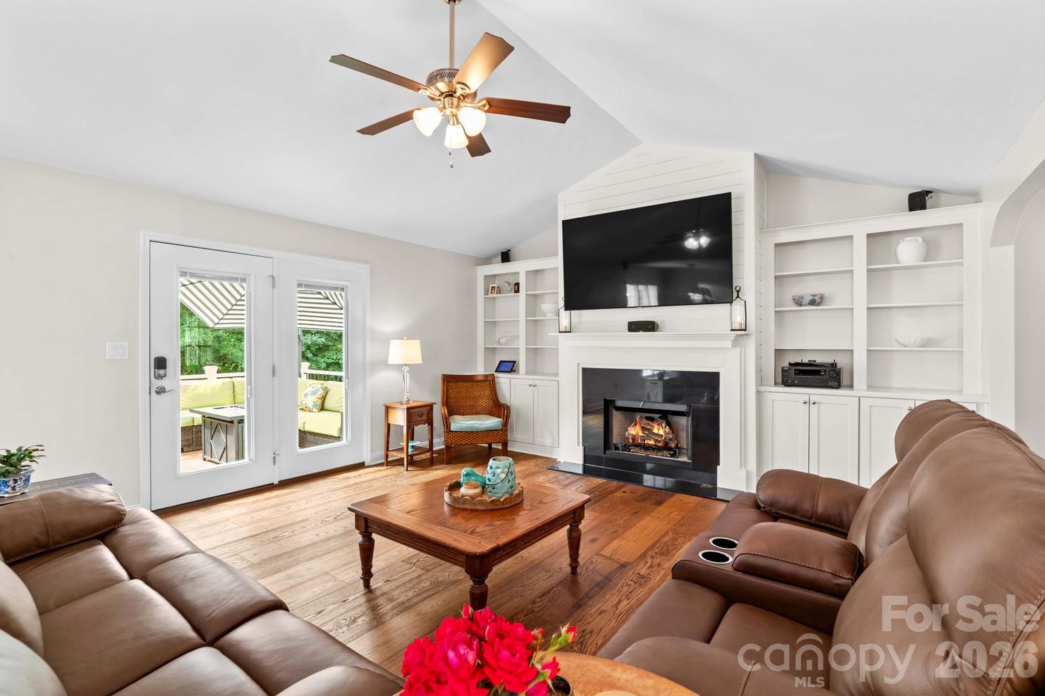 596 Maple Ridge Circle — Salisbury