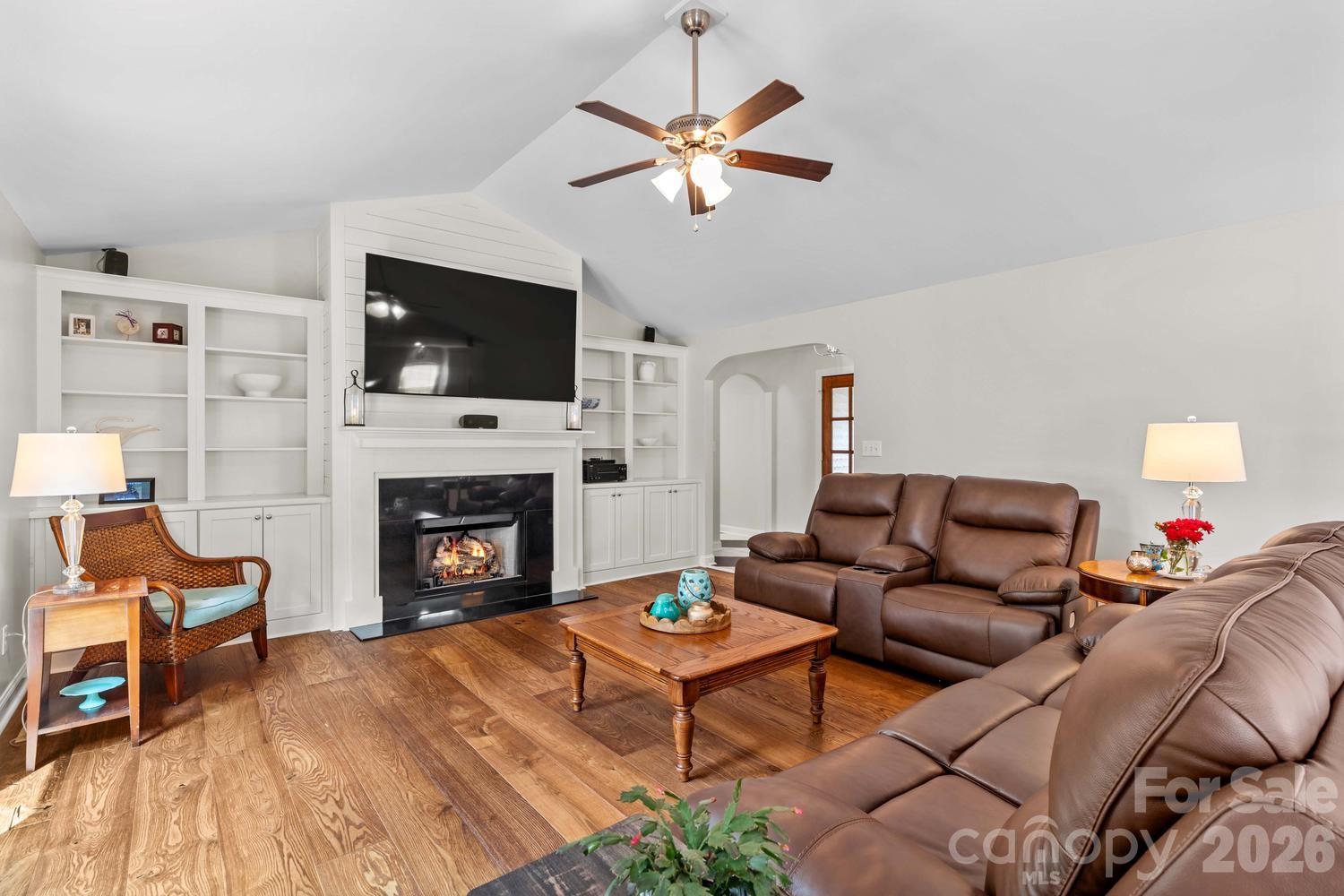 596 Maple Ridge Circle — Salisbury