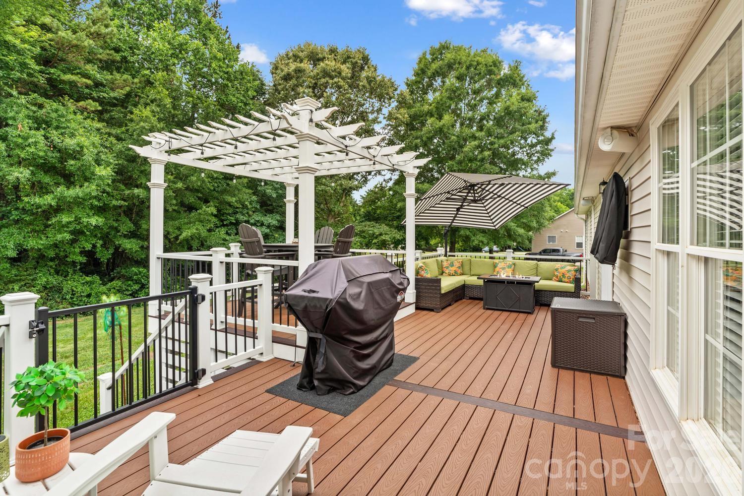 596 Maple Ridge Circle — Salisbury