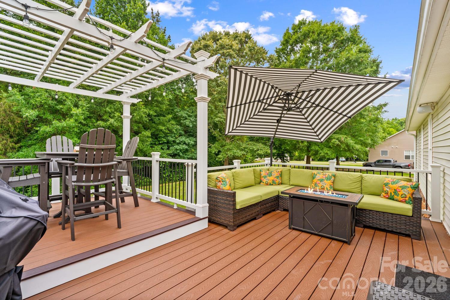 596 Maple Ridge Circle — Salisbury