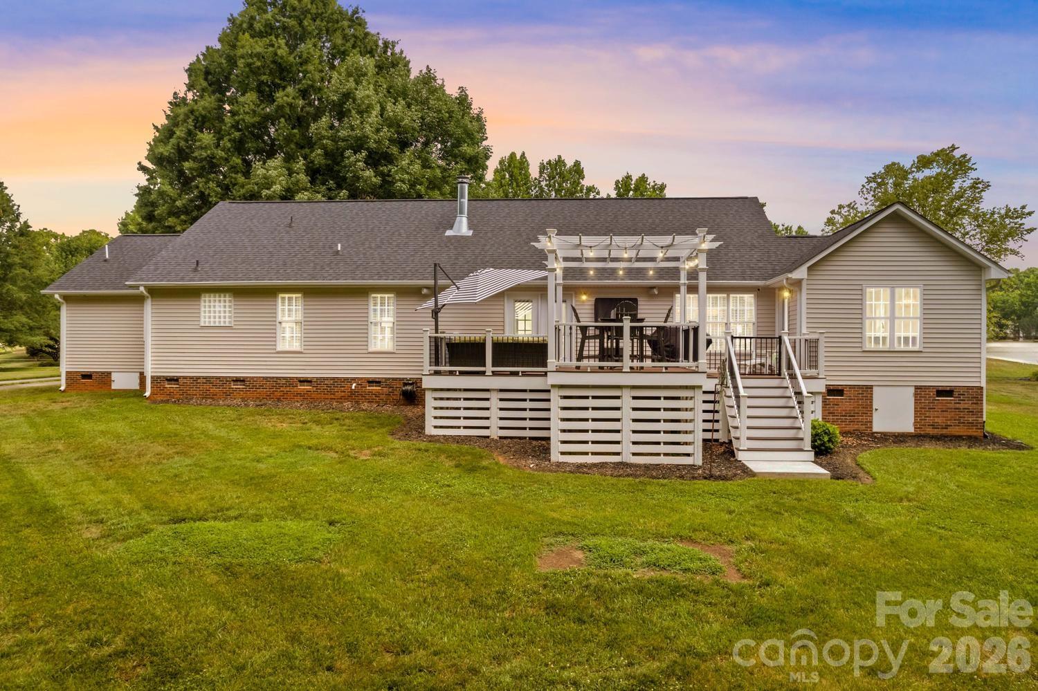 596 Maple Ridge Circle — Salisbury