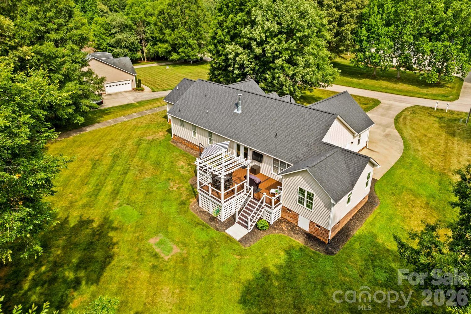 596 Maple Ridge Circle — Salisbury