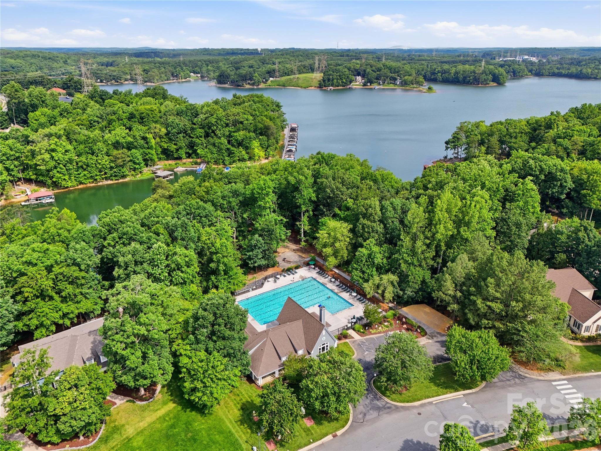 2940 Shady Reach Lane — Charlotte