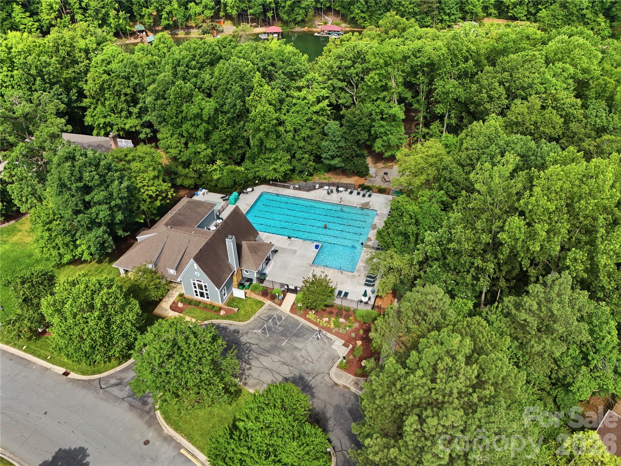 2940 Shady Reach Lane — Charlotte