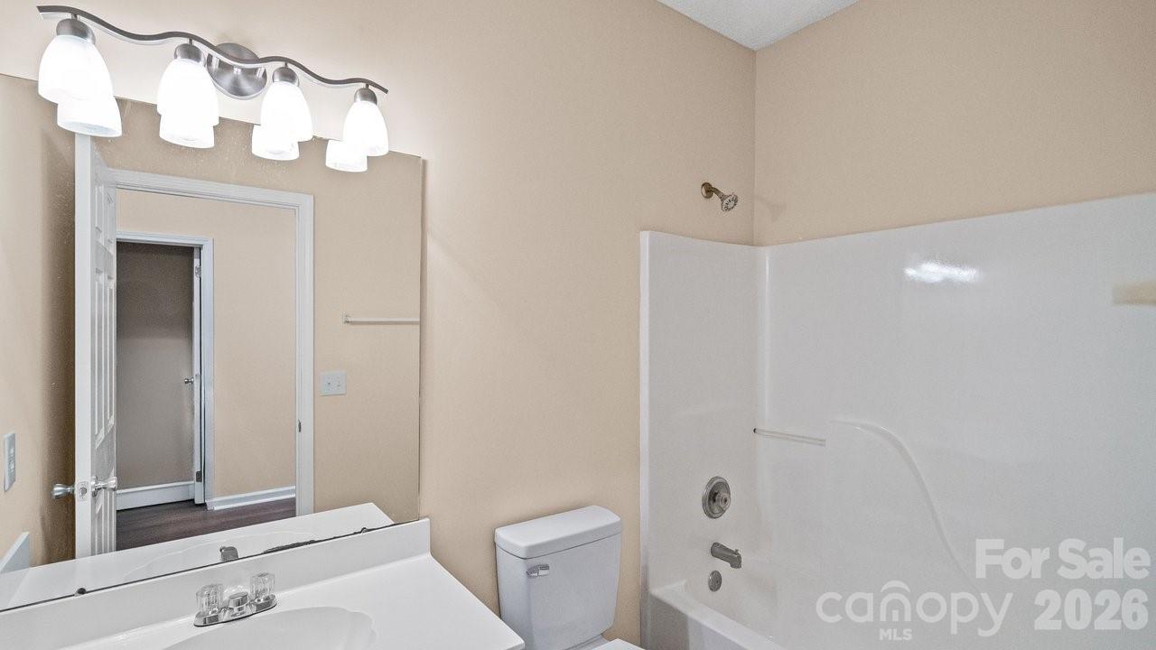 5322 Chinemist Court — Charlotte