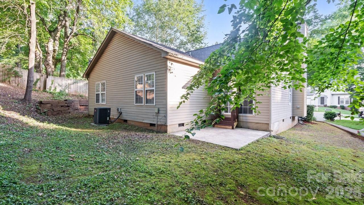 5322 Chinemist Court — Charlotte