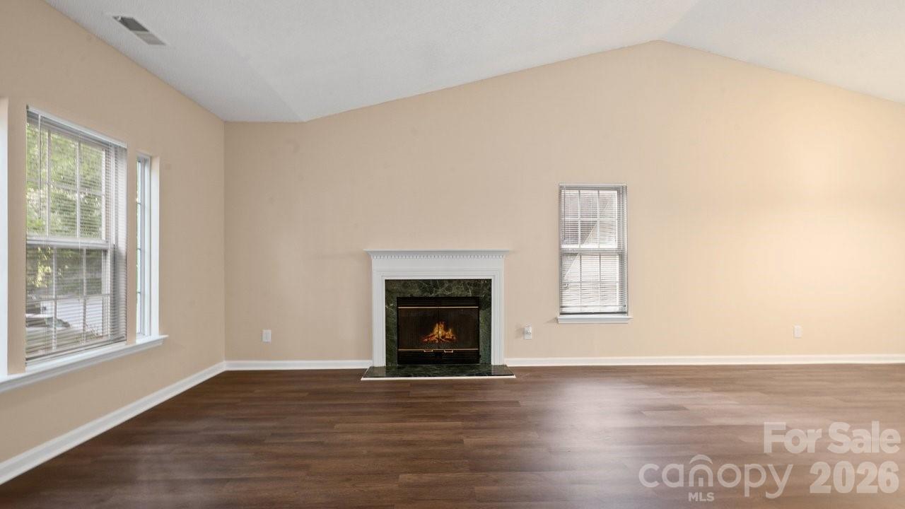 5322 Chinemist Court — Charlotte