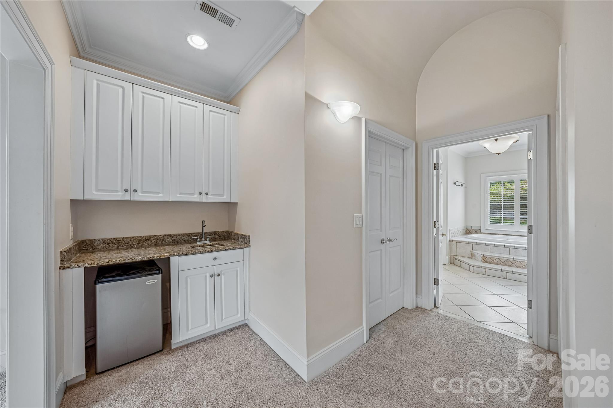 4305 Mourning Dove Drive — Matthews