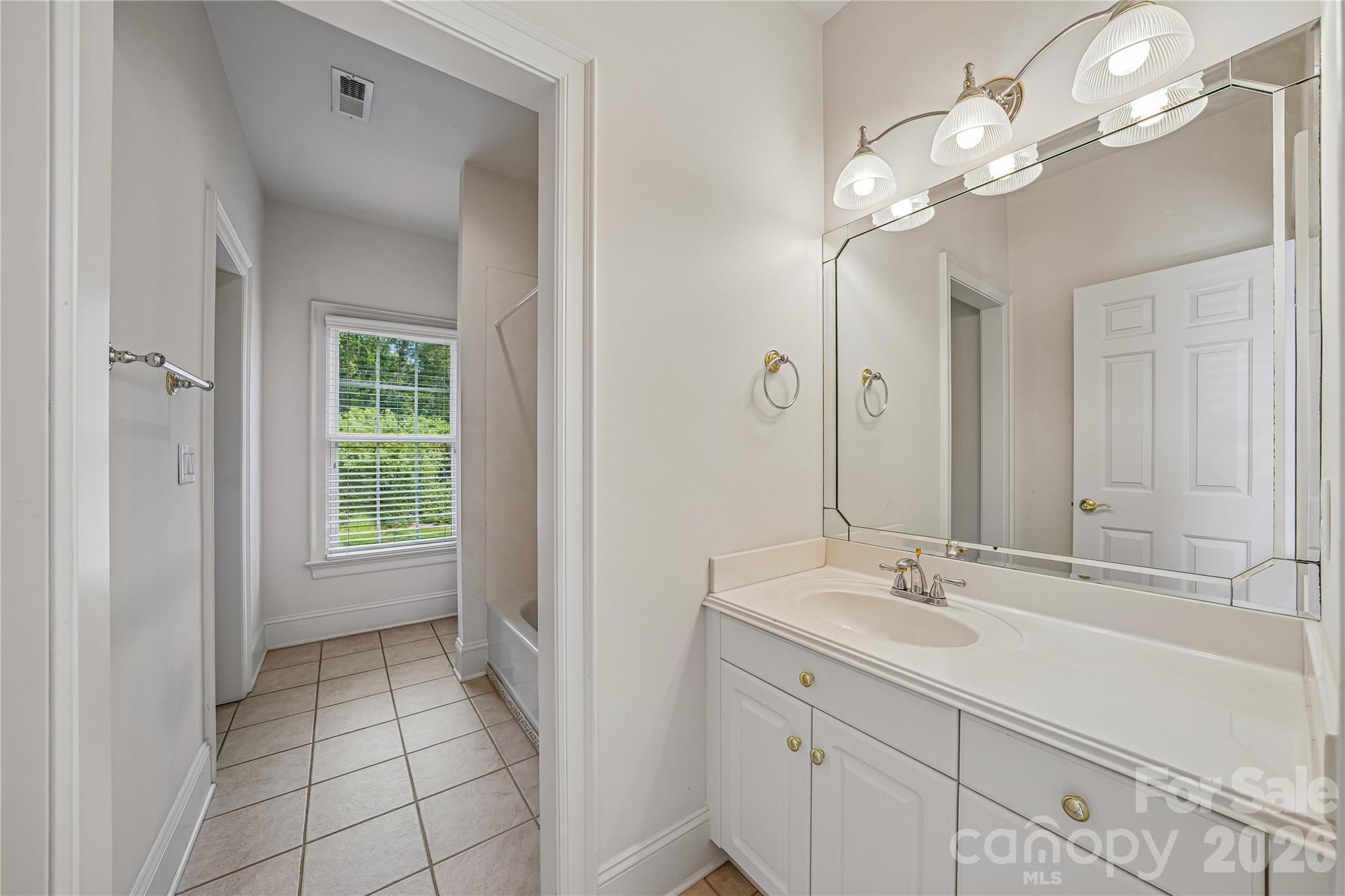 4305 Mourning Dove Drive — Matthews