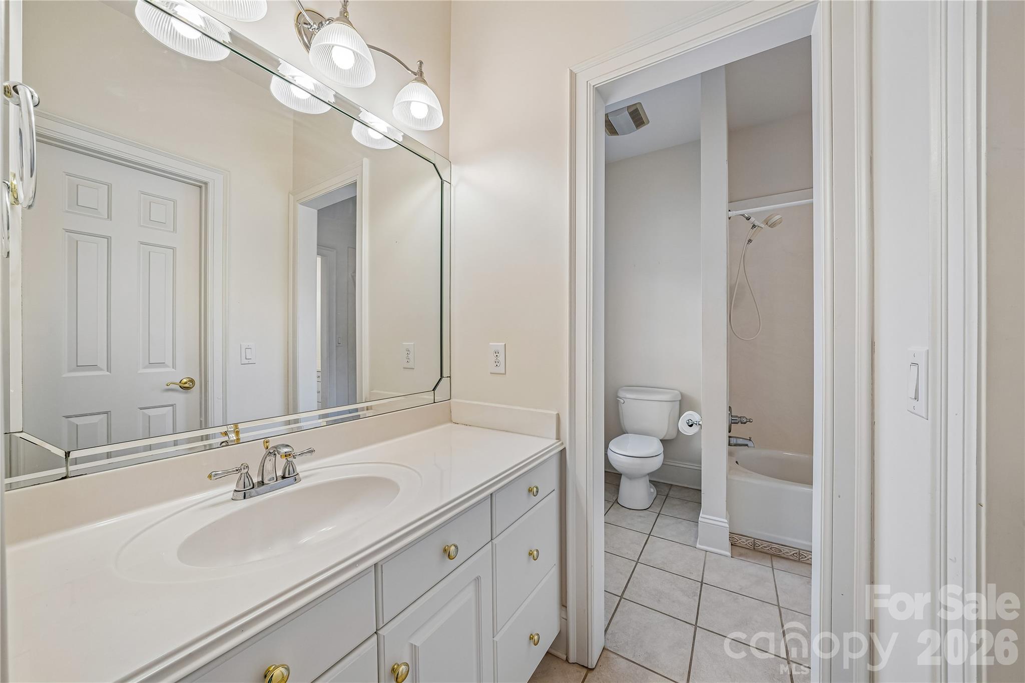 4305 Mourning Dove Drive — Matthews