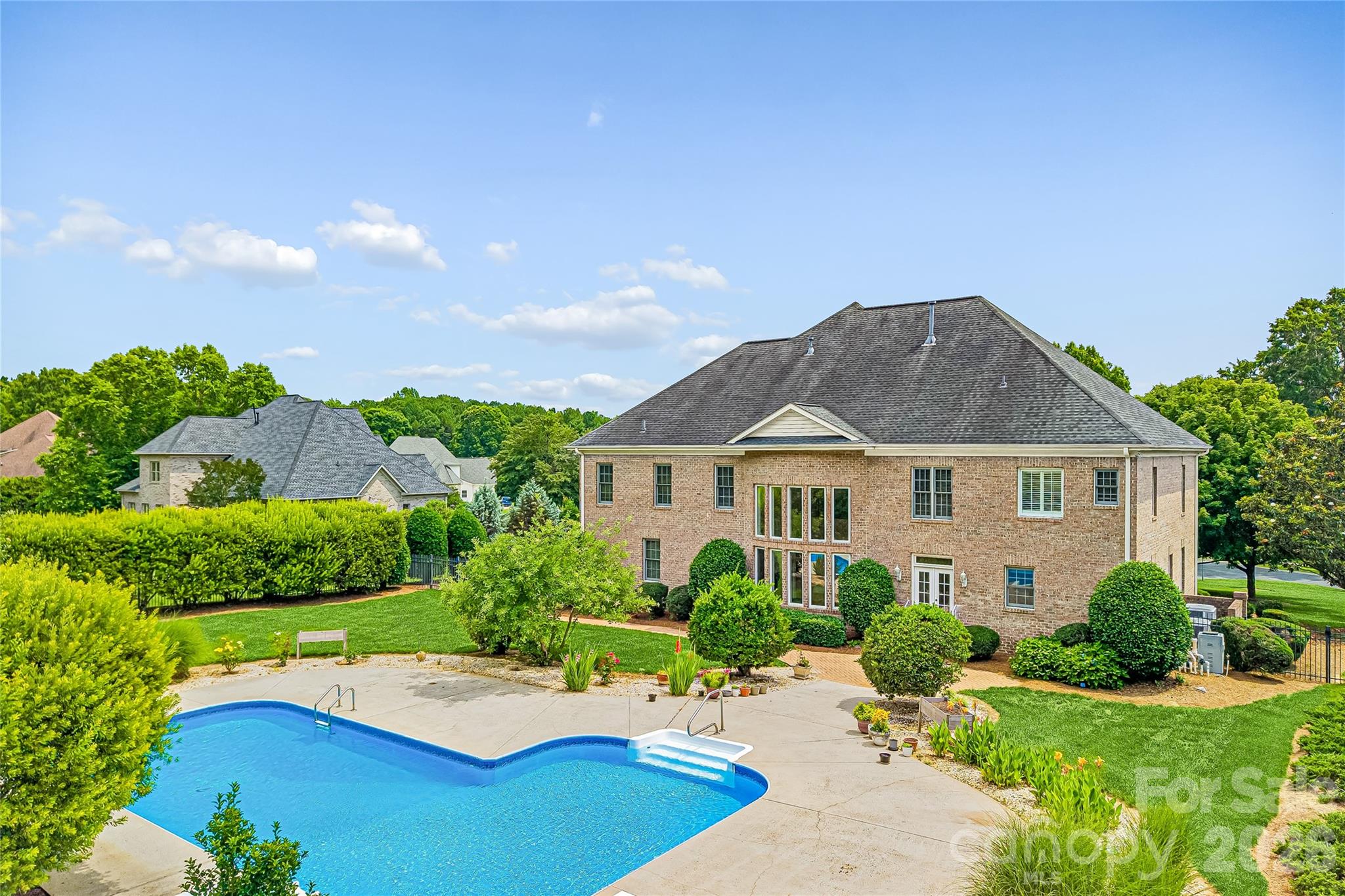 4305 Mourning Dove Drive — Matthews