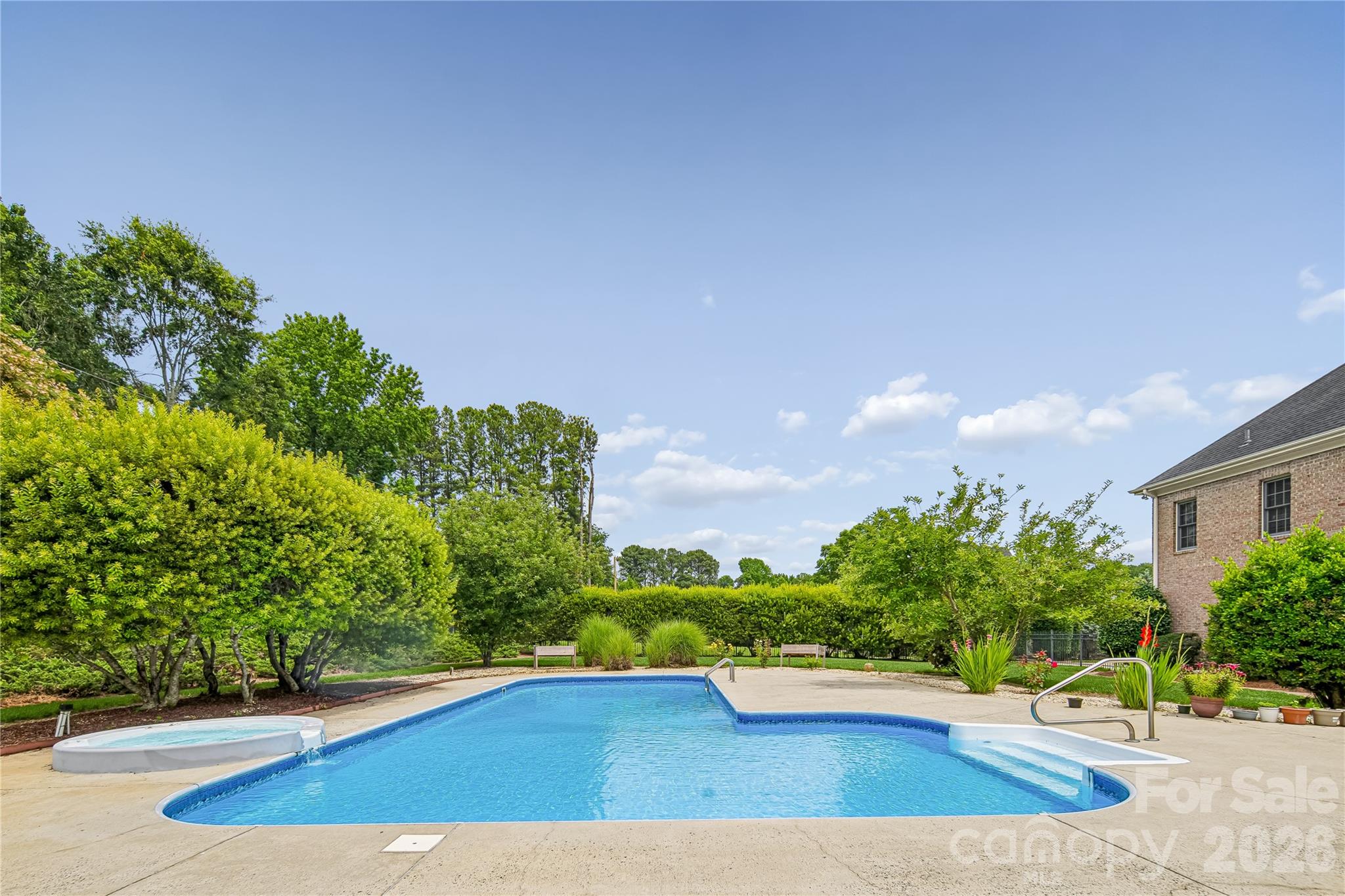 4305 Mourning Dove Drive — Matthews