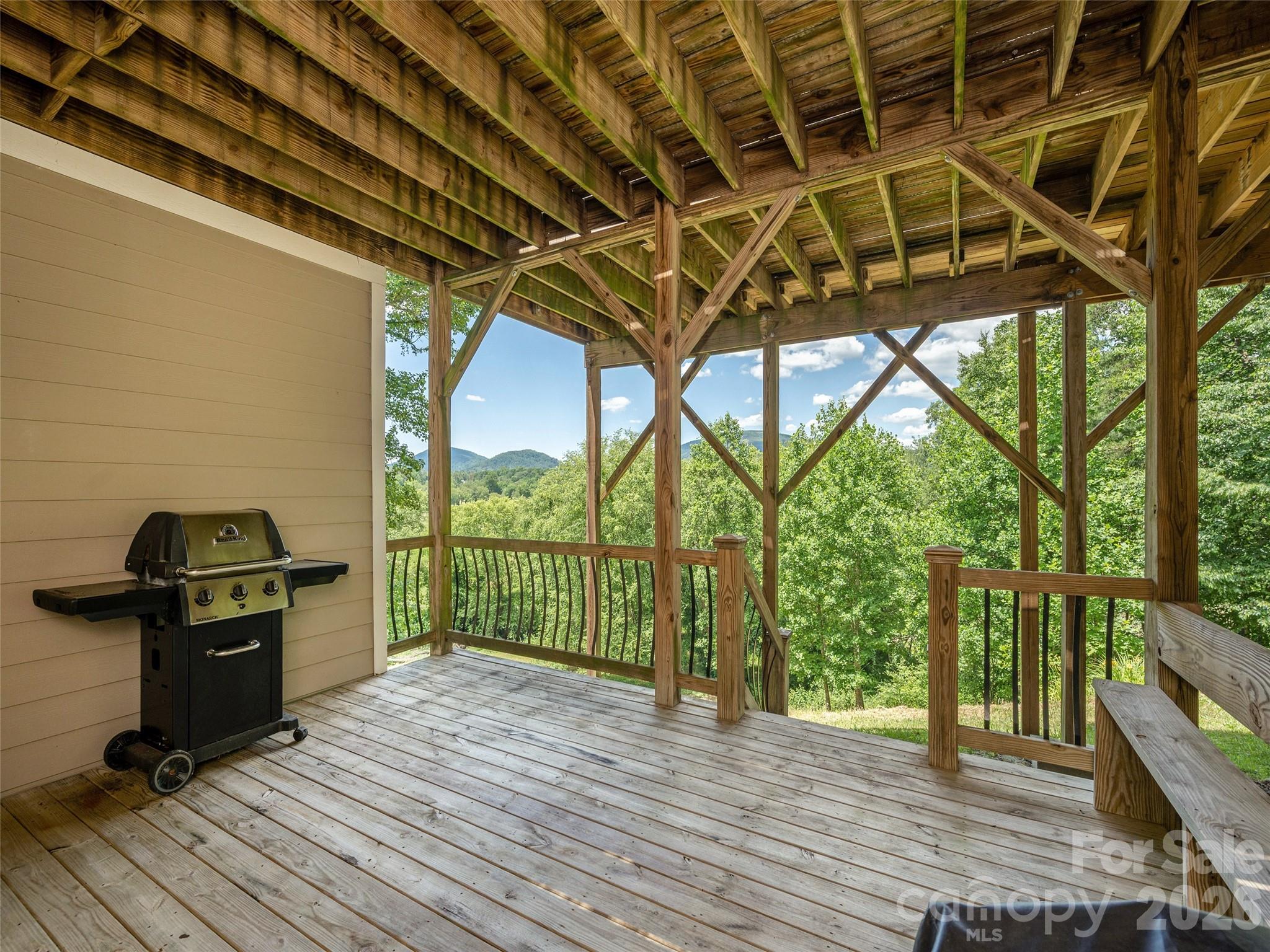 167 Tatham Road — Hendersonville