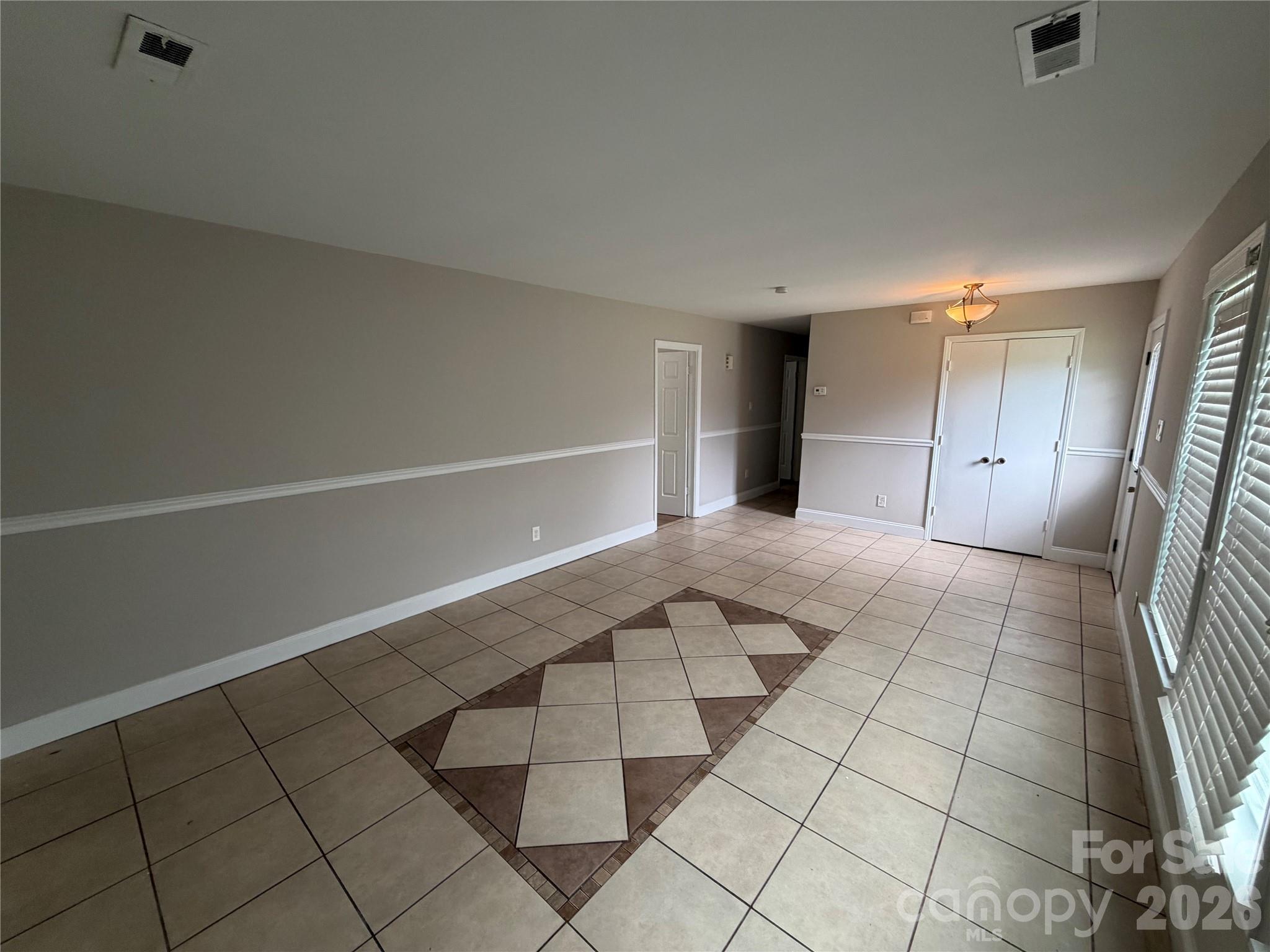 7101 Riding Trail Road — Charlotte