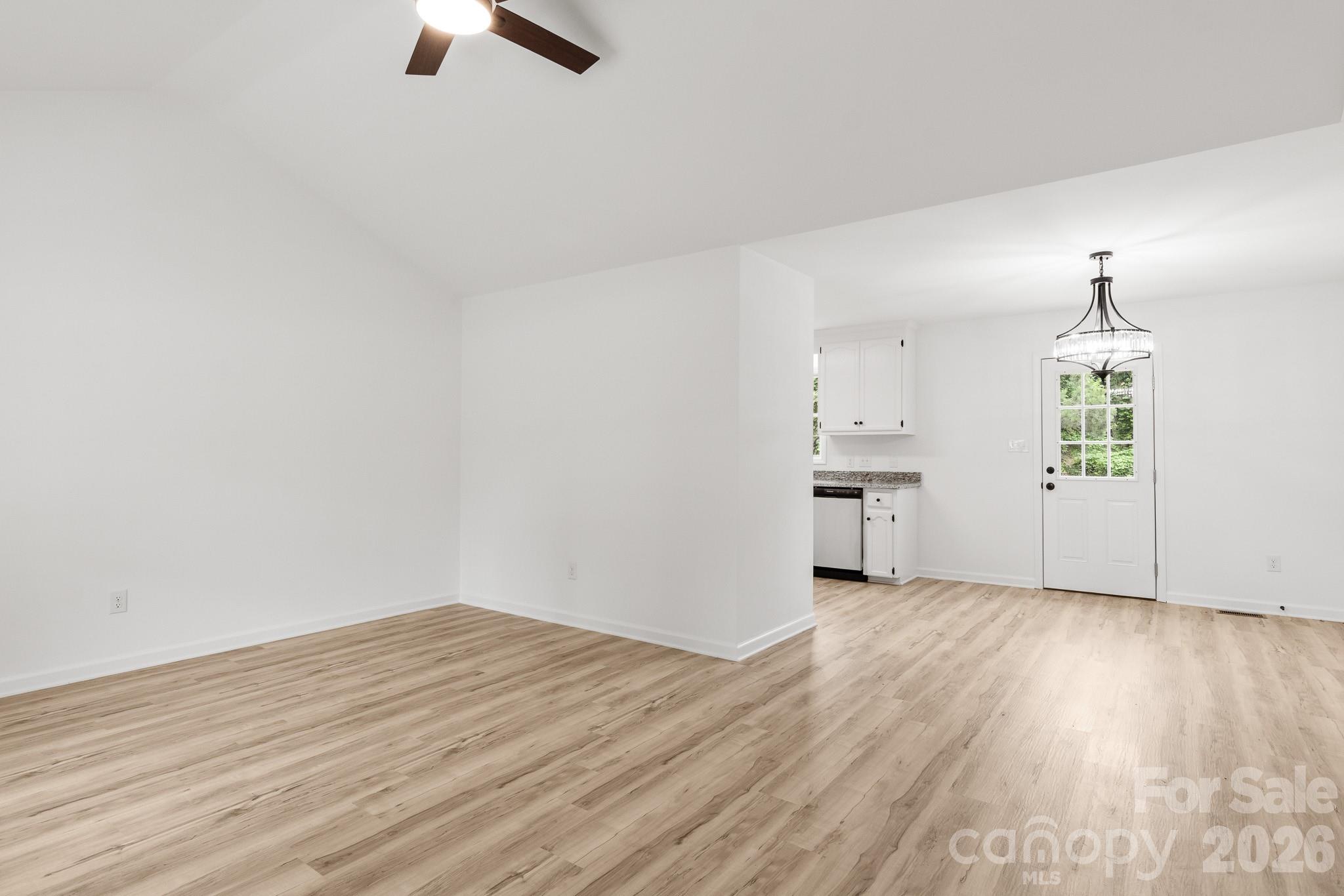 2931 Greenleaf Road — Clover