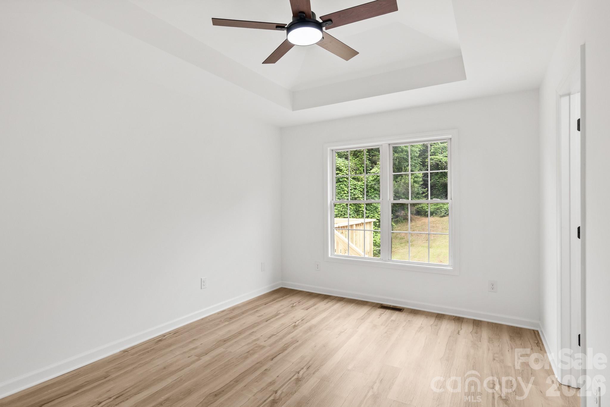 2931 Greenleaf Road — Clover