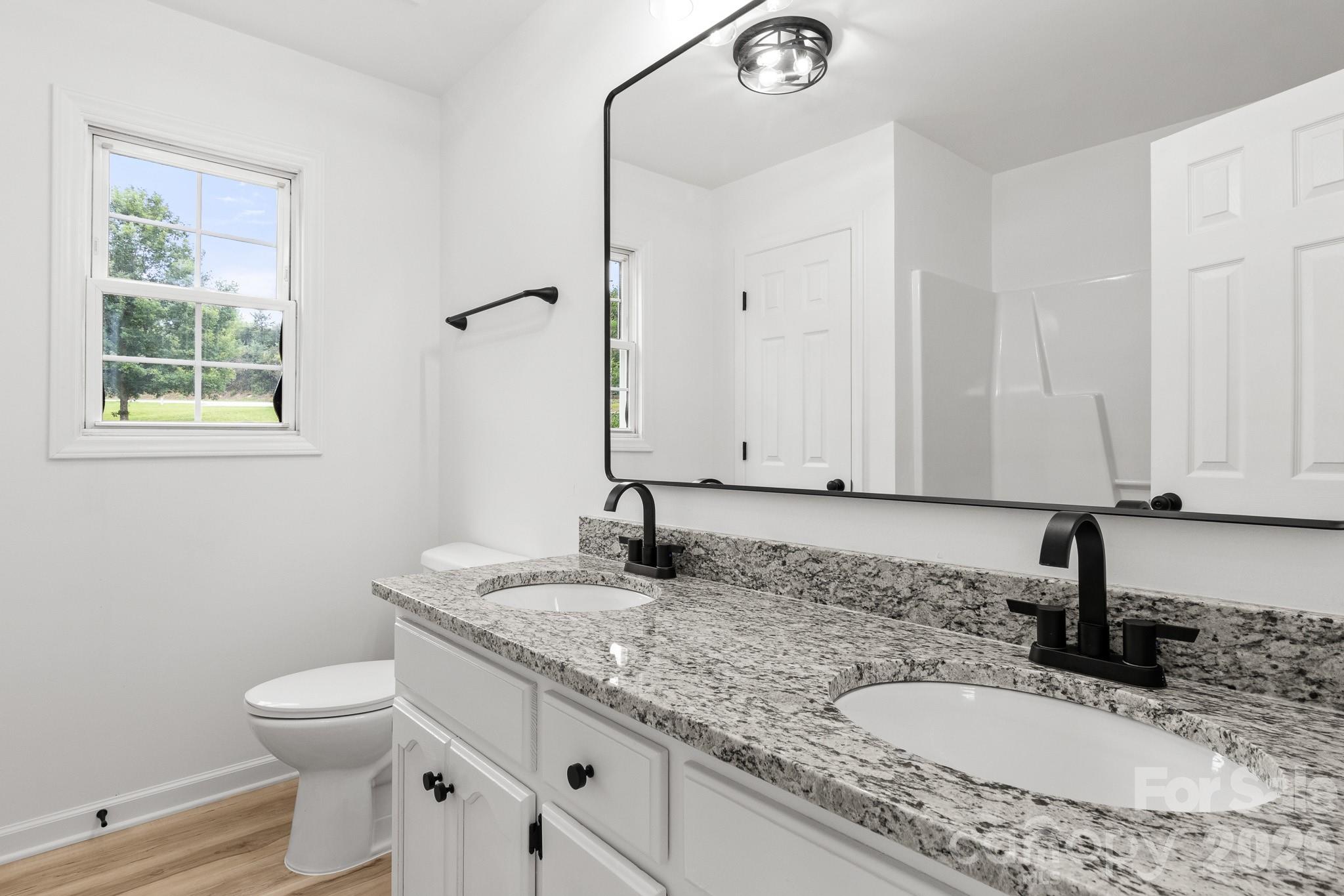 2931 Greenleaf Road — Clover