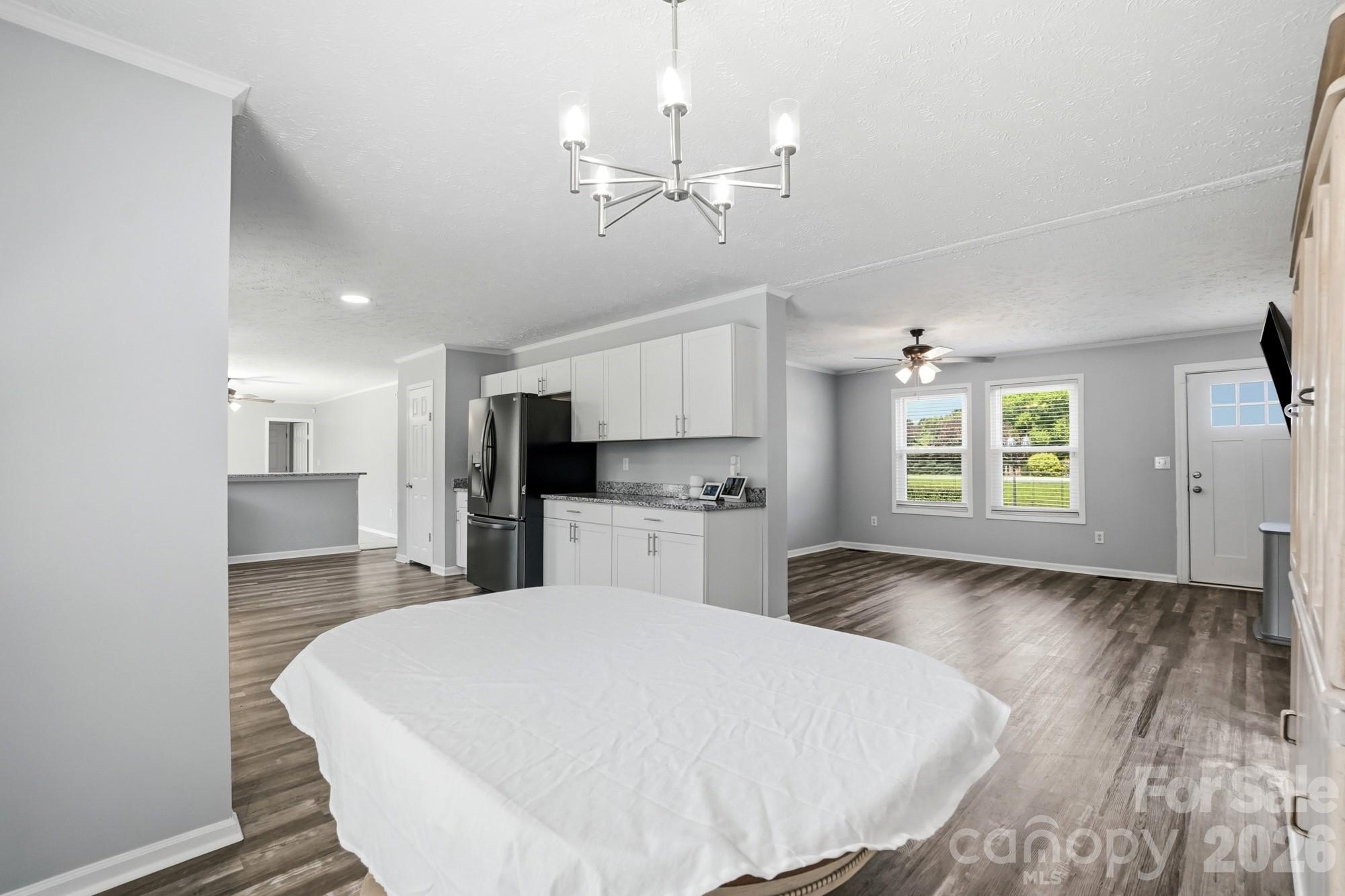 288 Farris Road — Clover