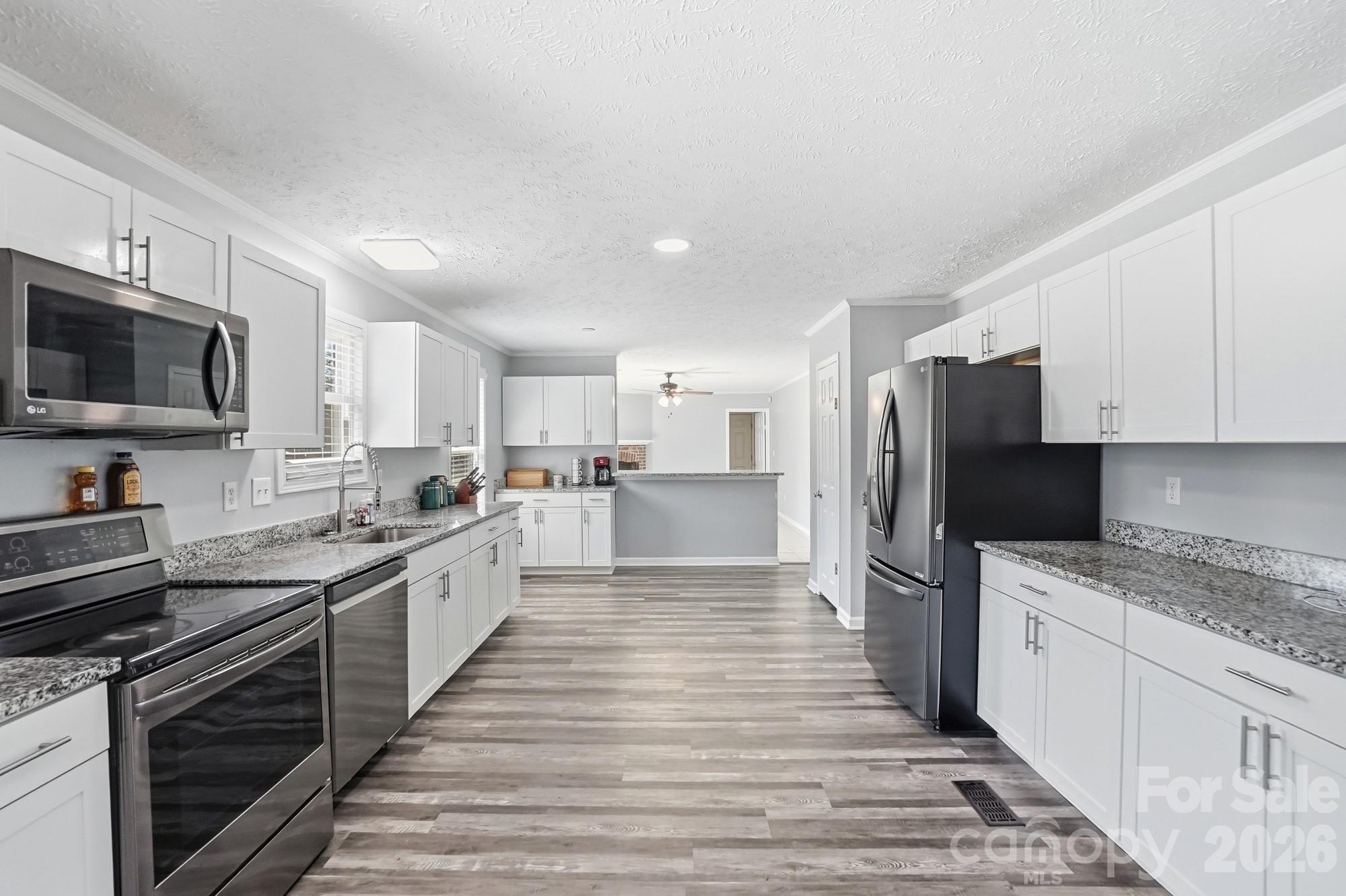 288 Farris Road — Clover
