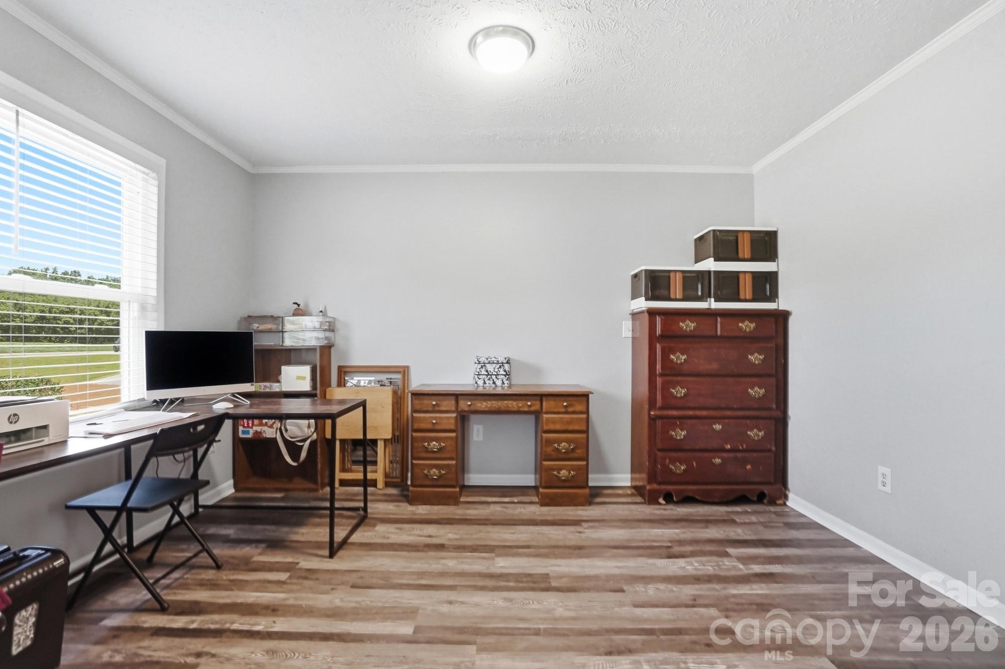 288 Farris Road — Clover