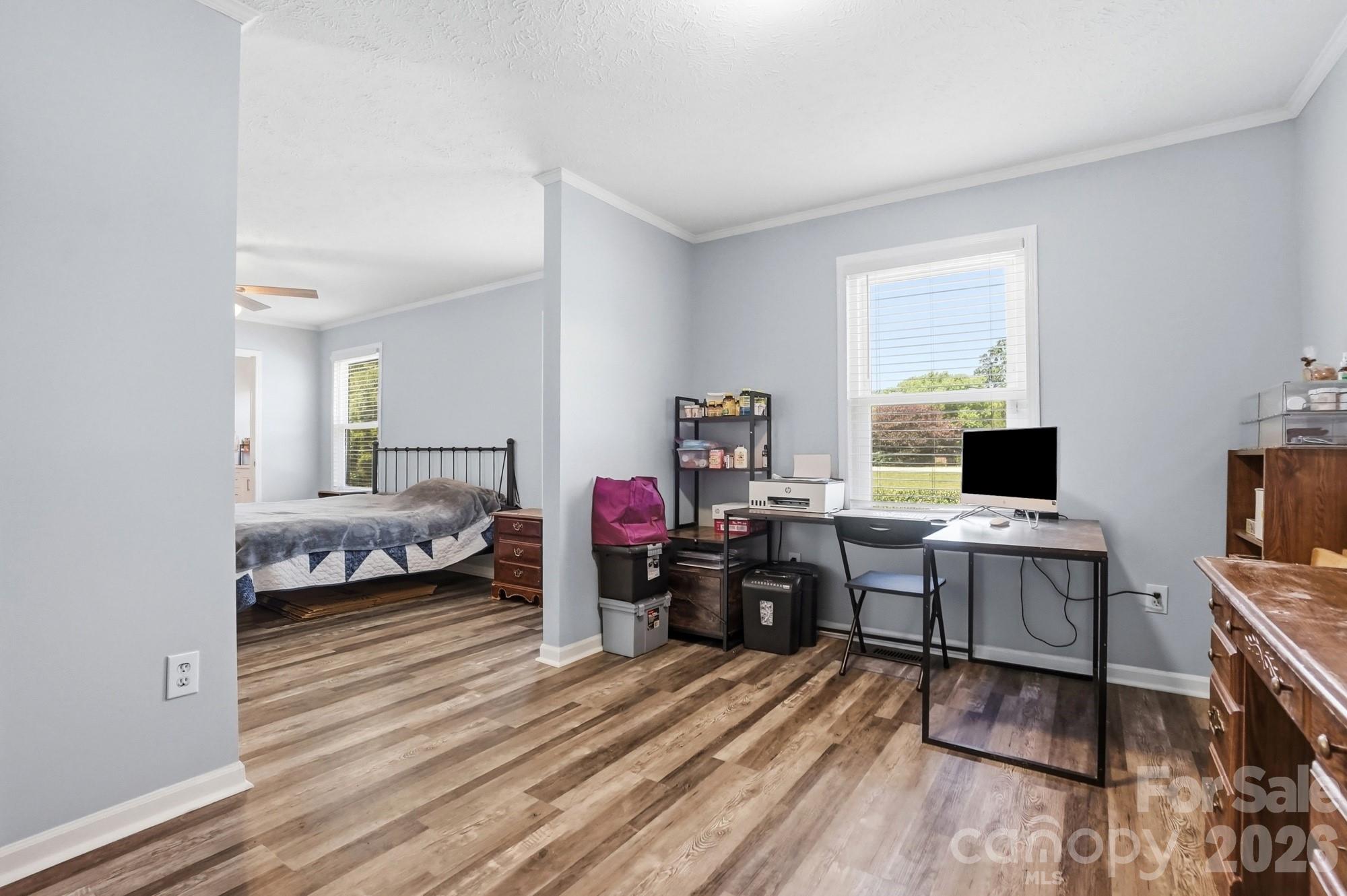288 Farris Road — Clover