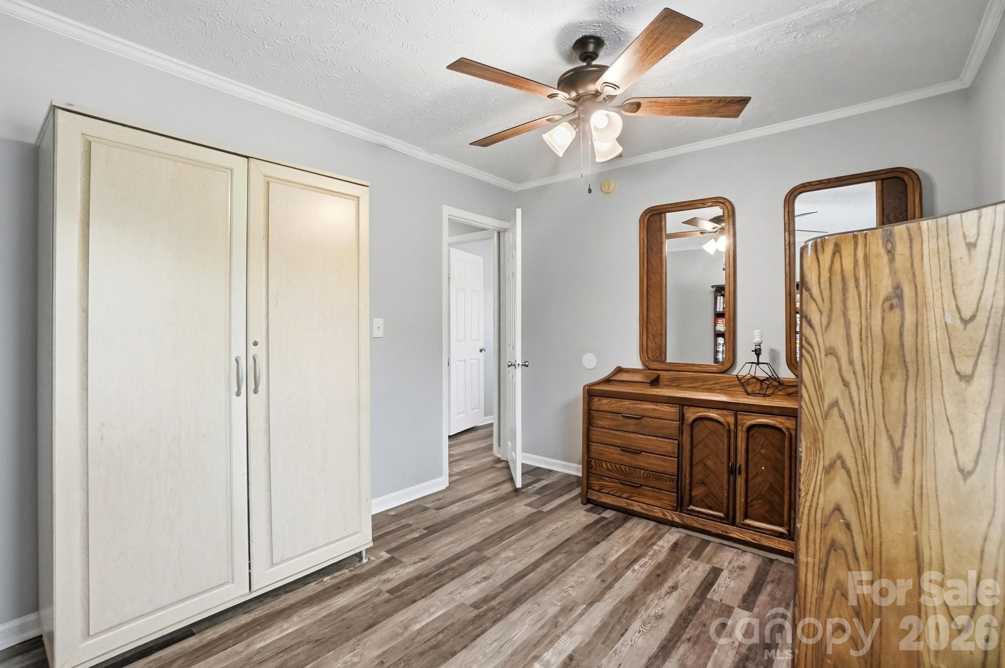 288 Farris Road — Clover