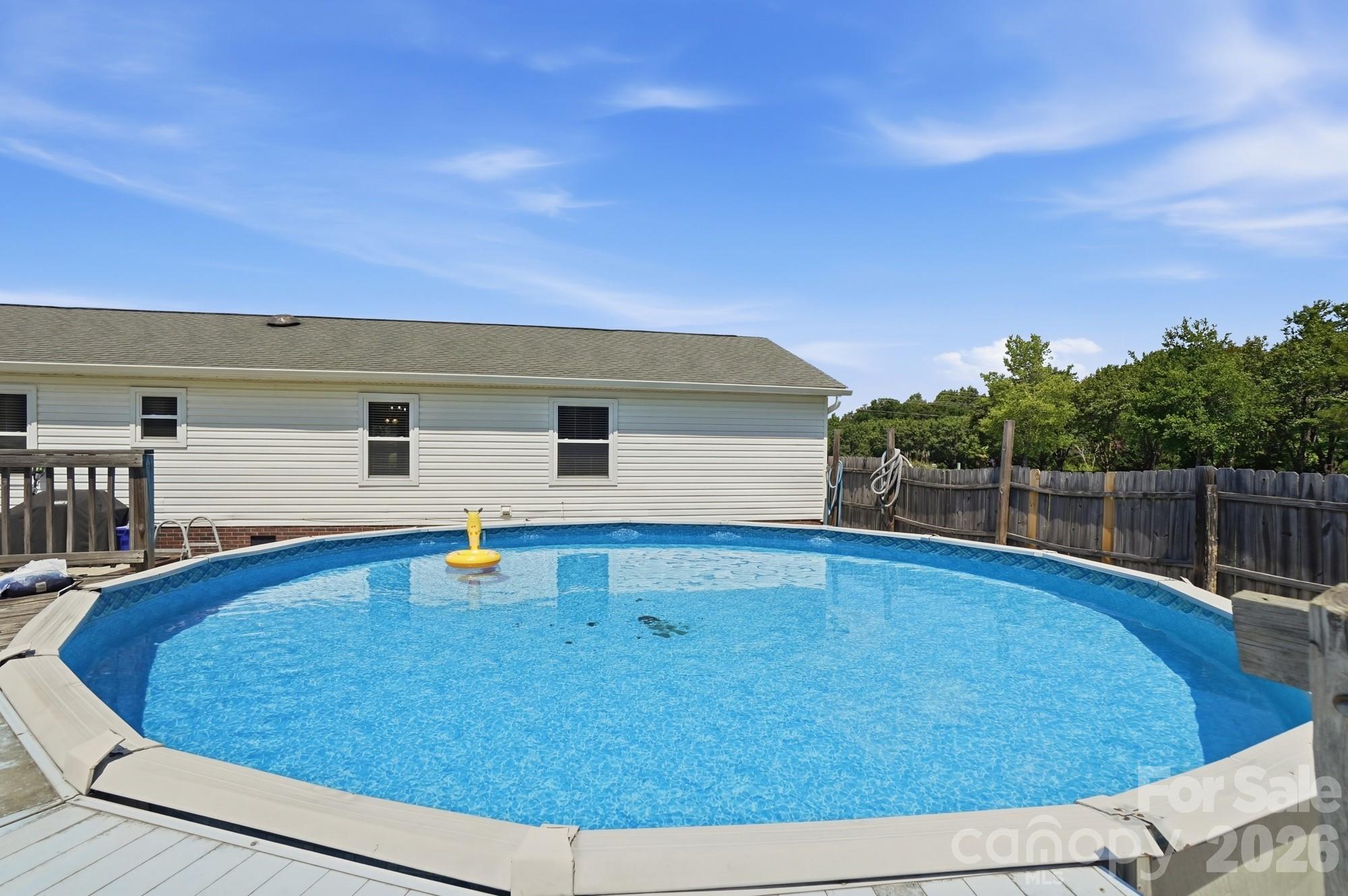 288 Farris Road — Clover
