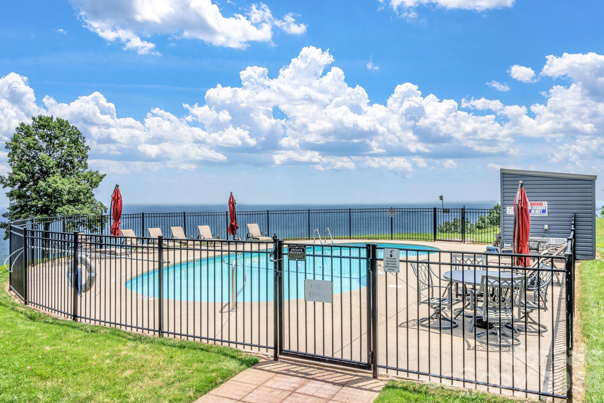 2881 White Oak Mountain Road #B-11 — Columbus