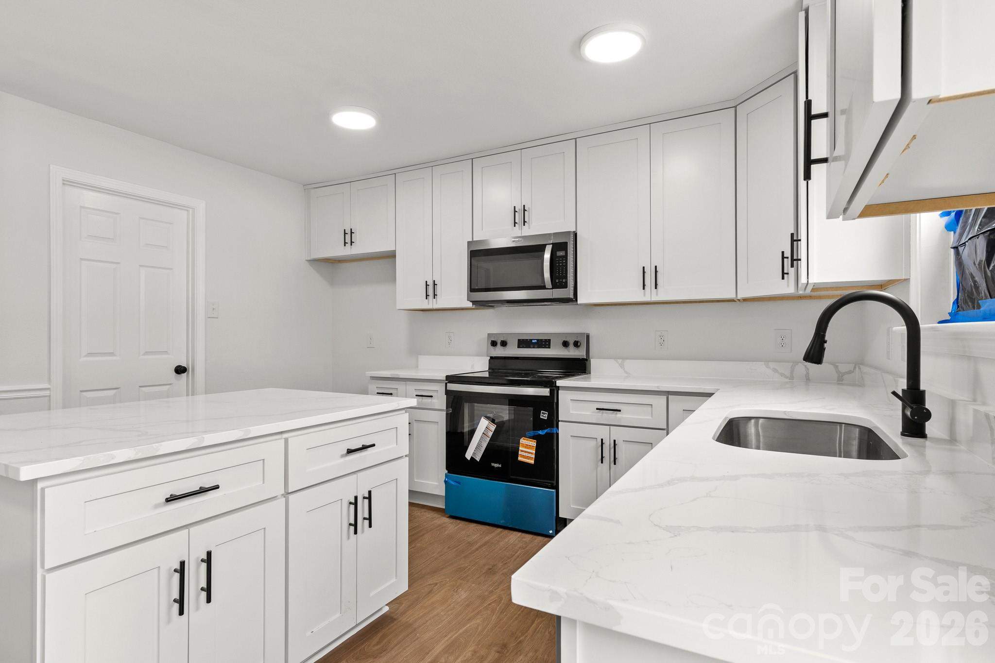 426 Brookhollow Drive — York