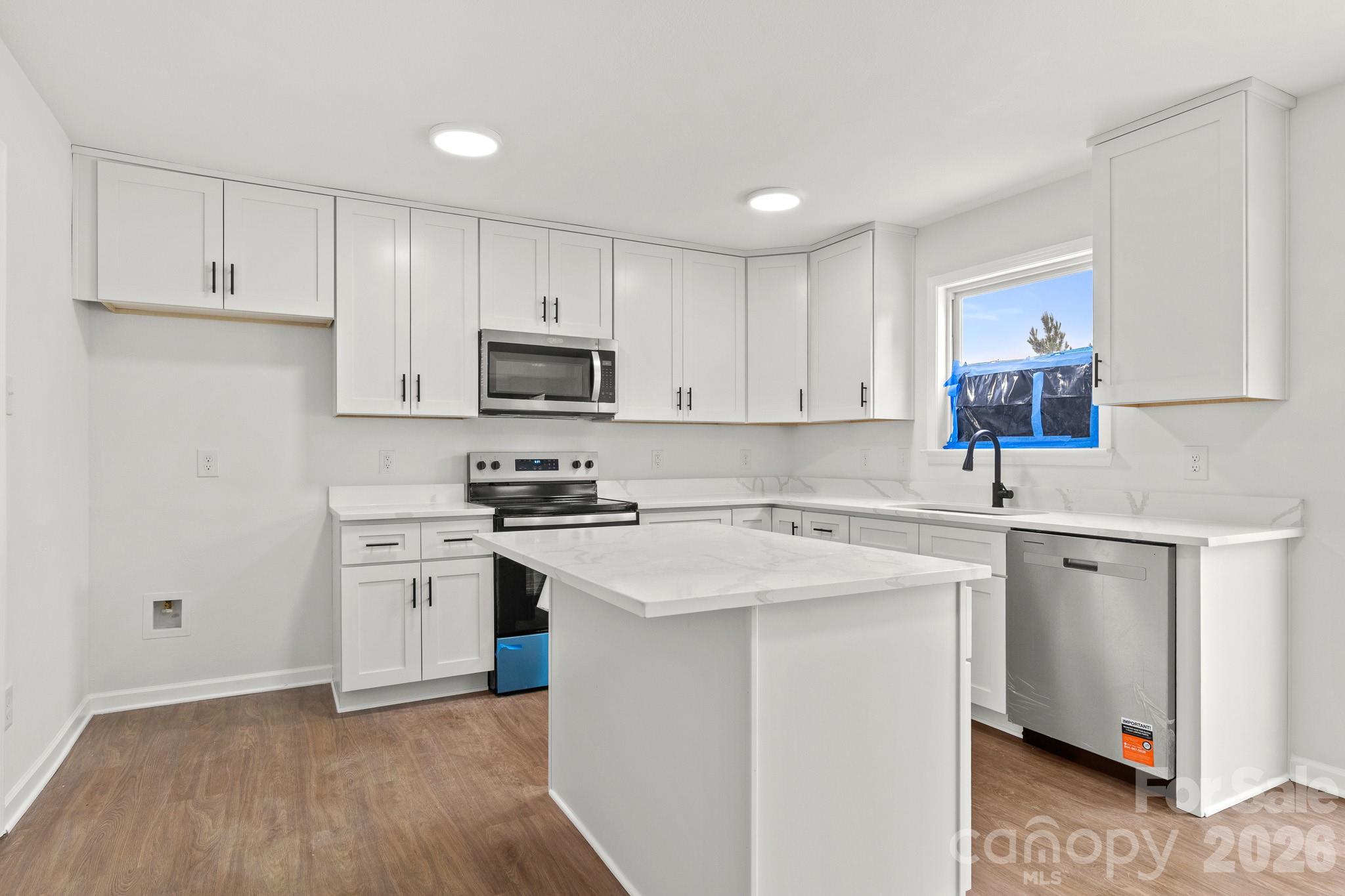426 Brookhollow Drive — York