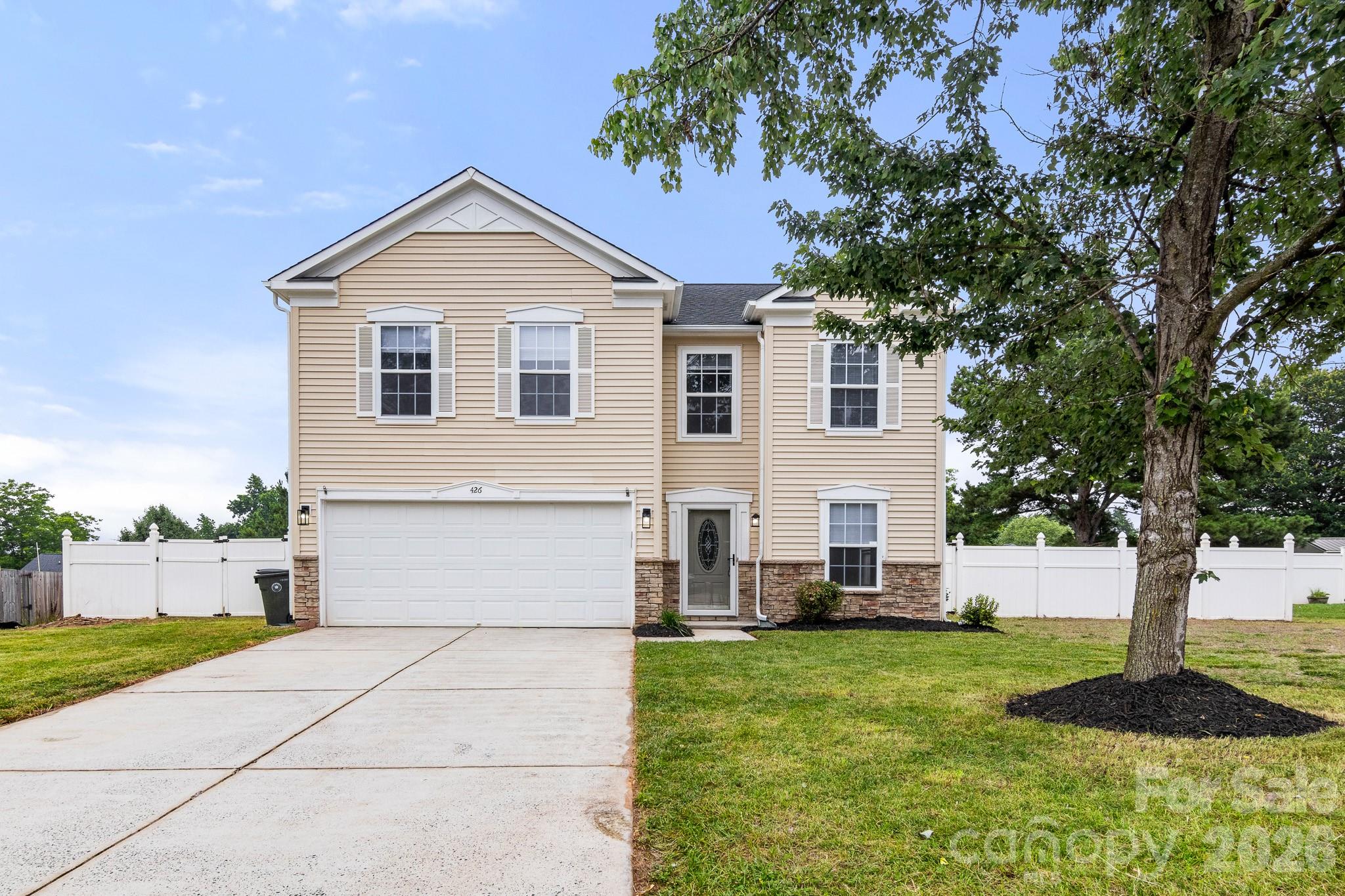 426 Brookhollow Drive — York