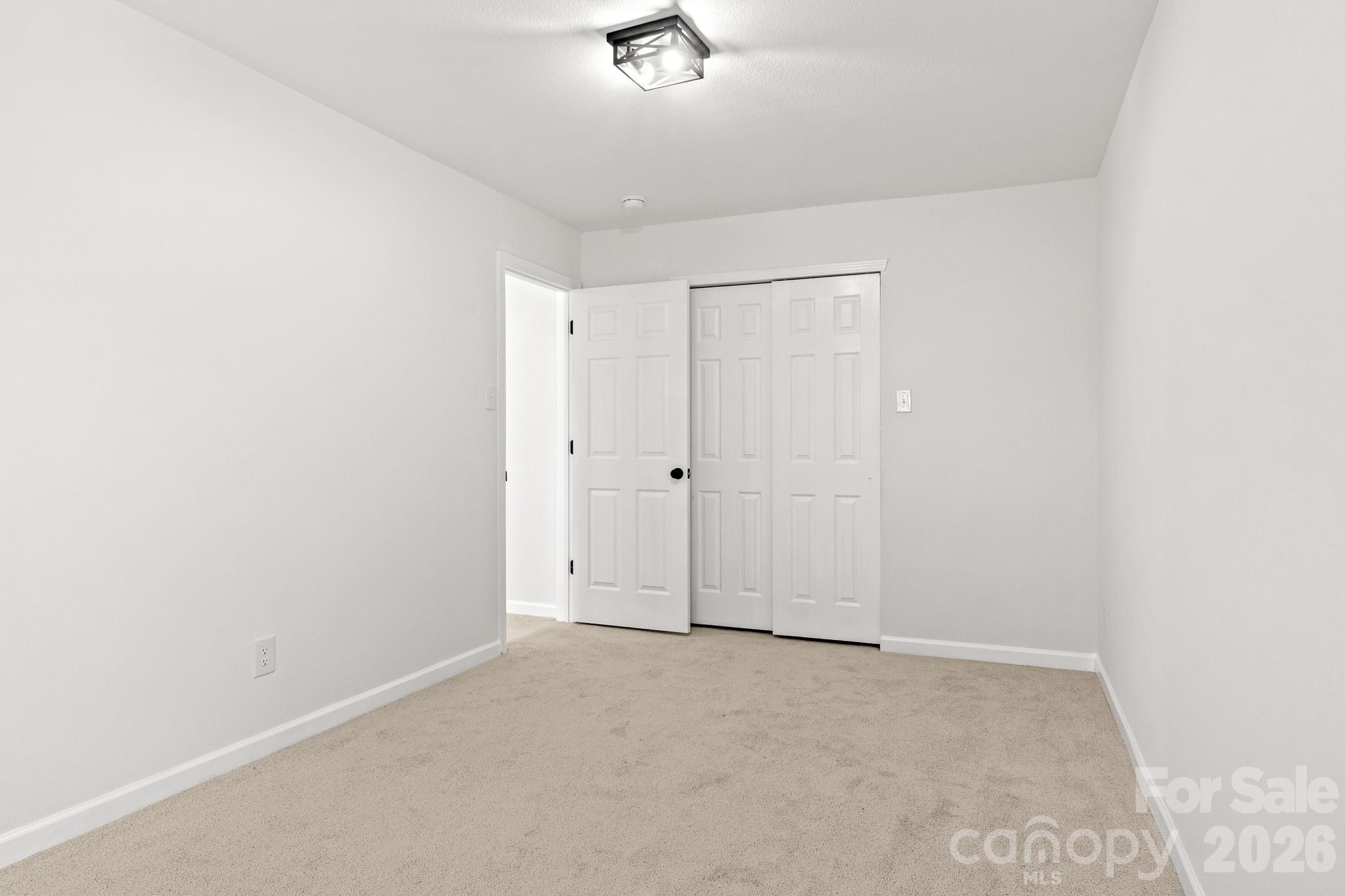 426 Brookhollow Drive — York