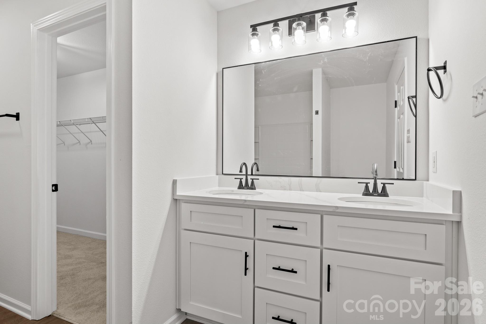 426 Brookhollow Drive — York