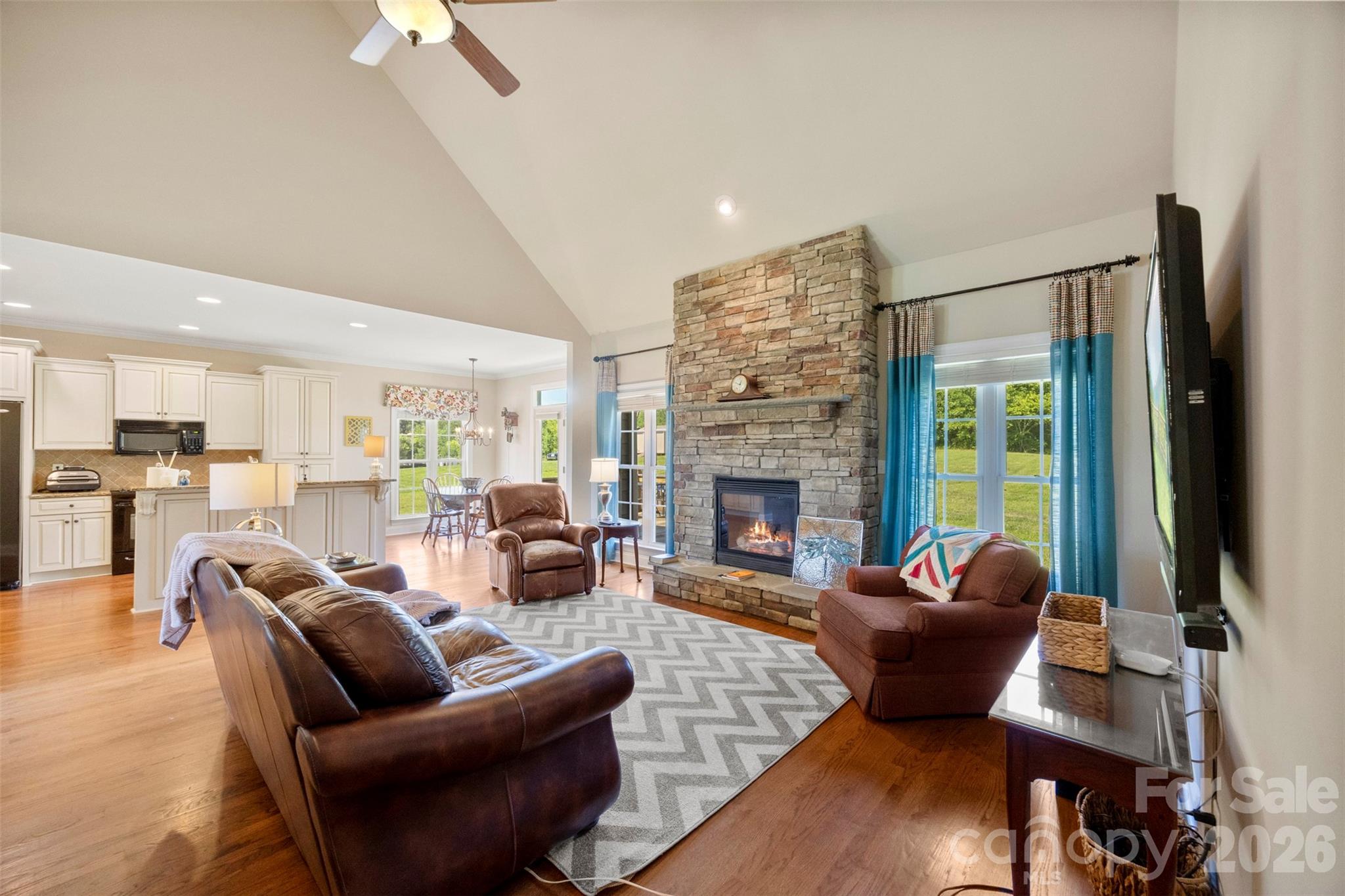 816 Springs Road — Dallas