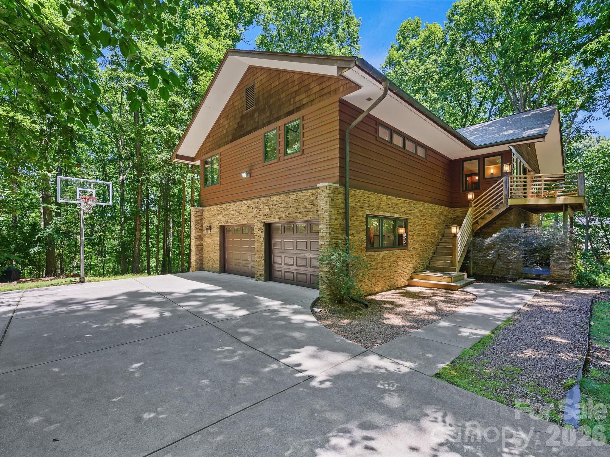 17928 Pages Pond Court — Davidson