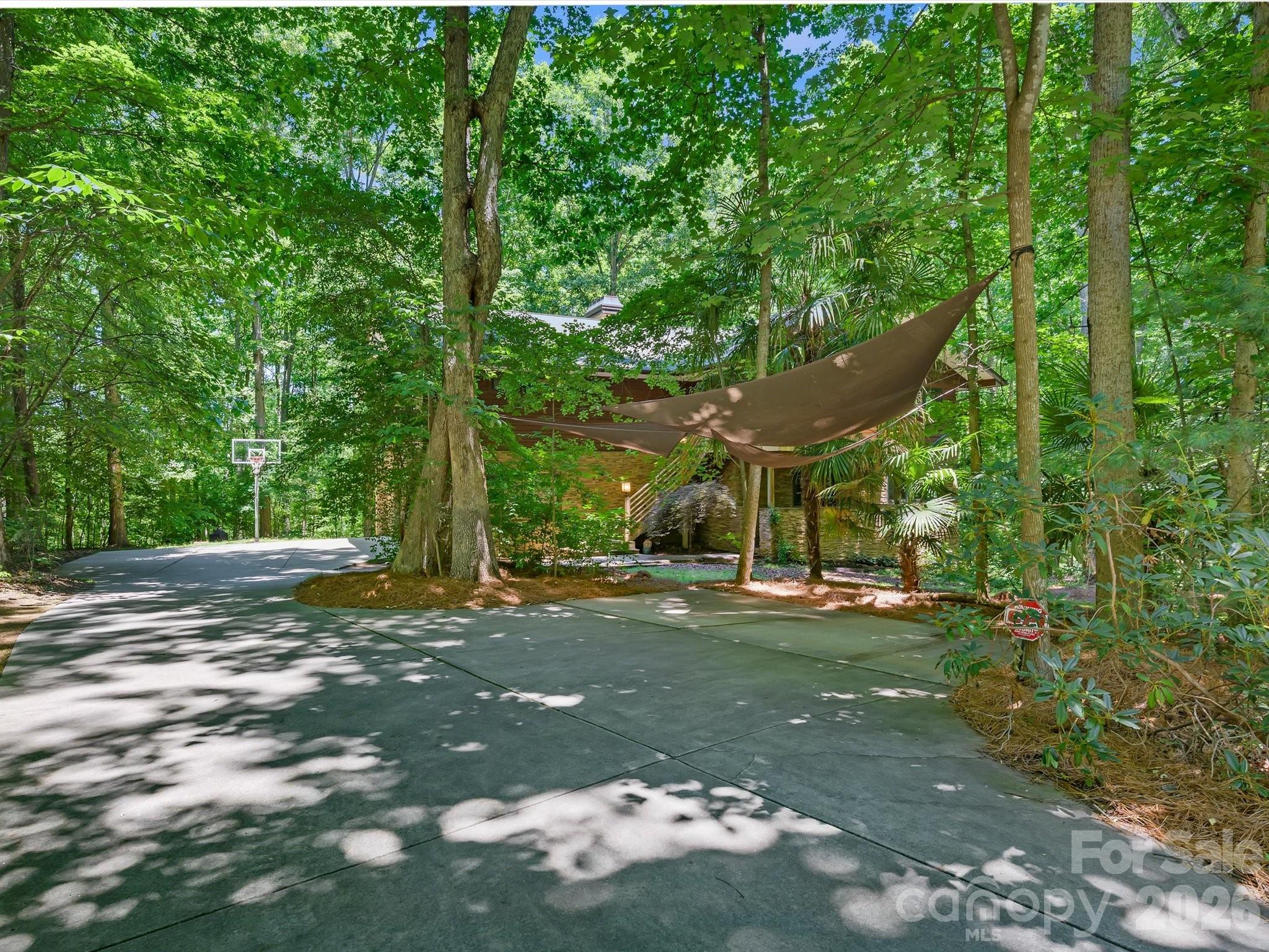 17928 Pages Pond Court — Davidson