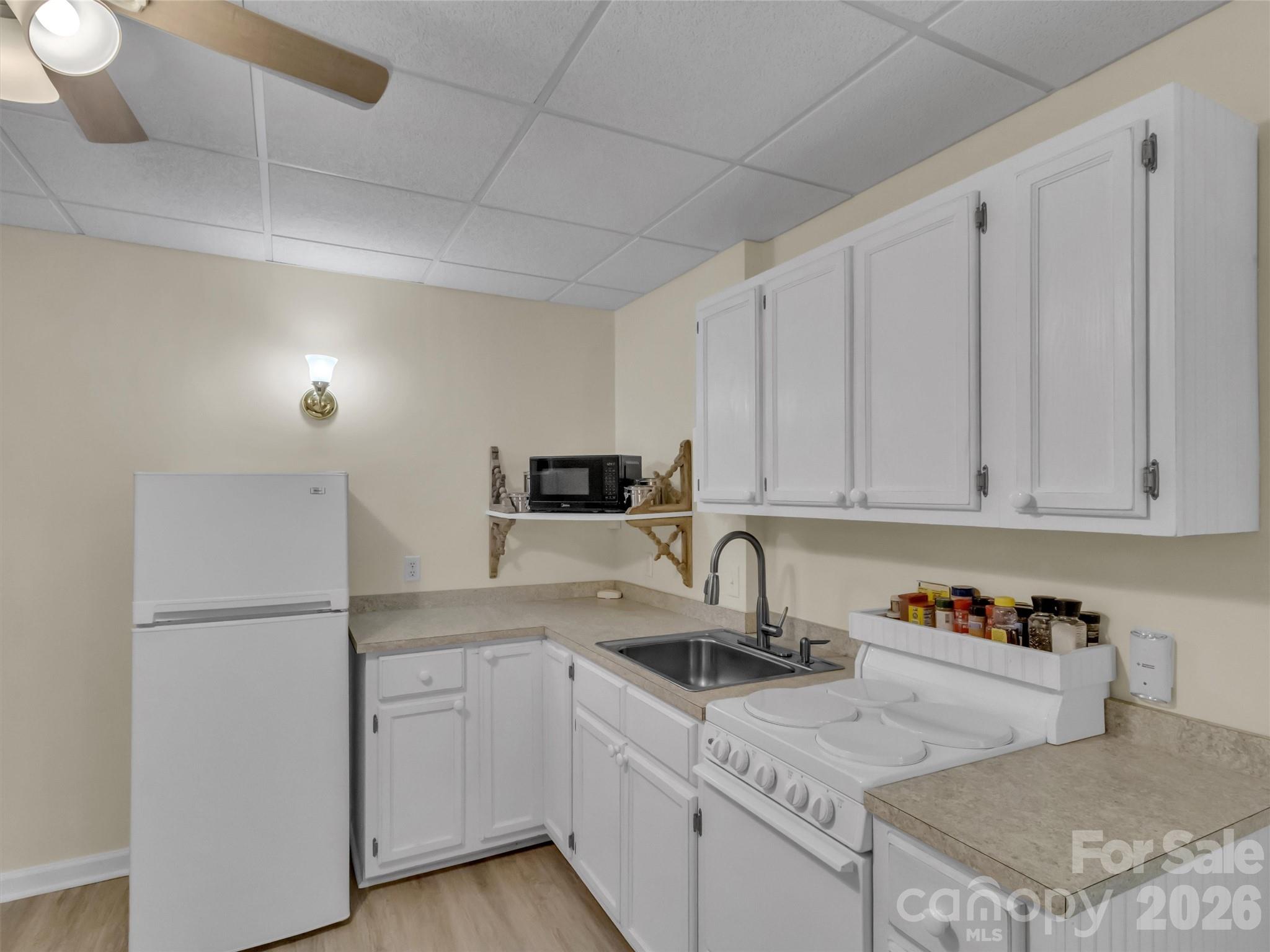 228 Crescent Drive — Lake Junaluska