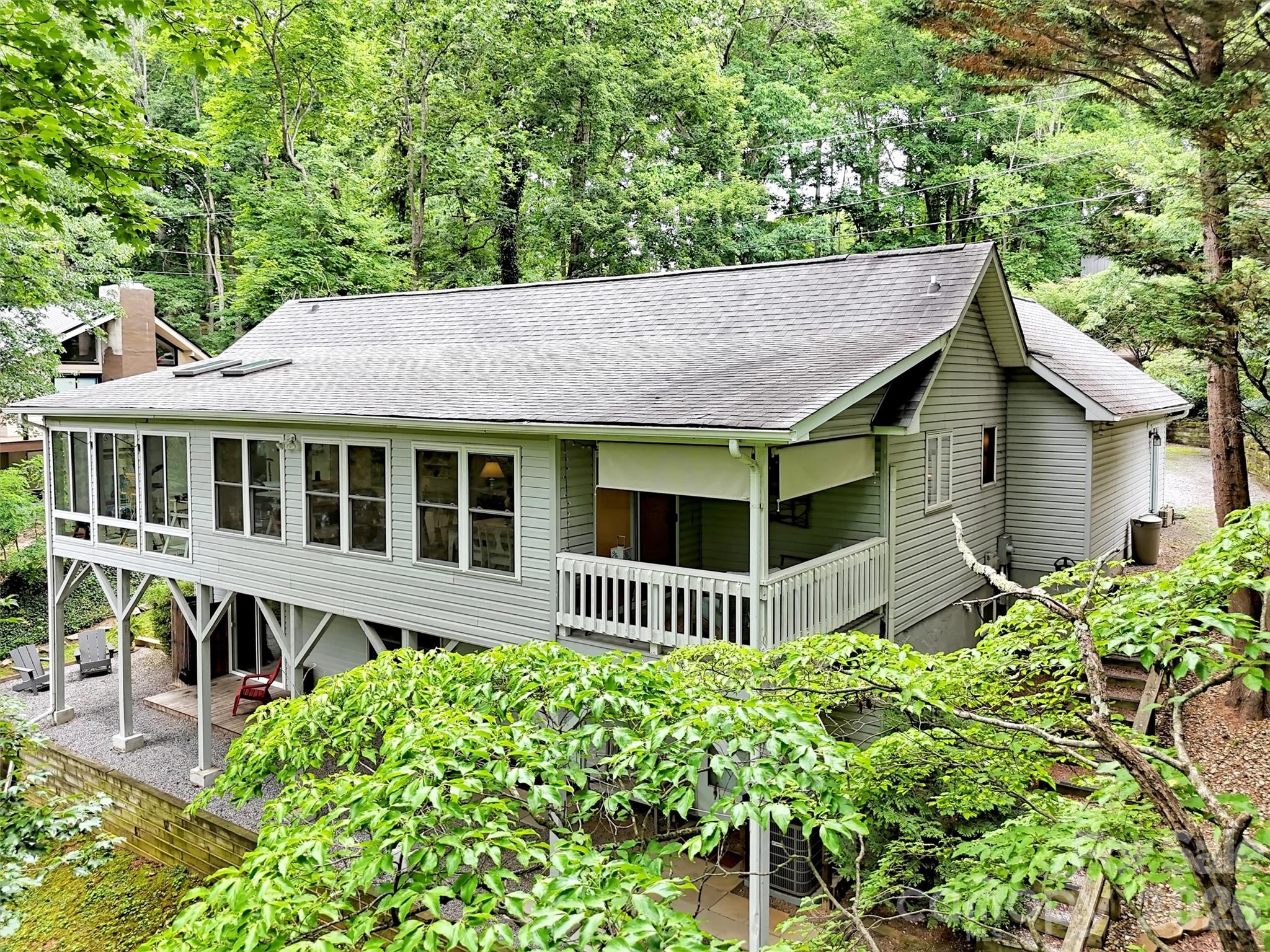 228 Crescent Drive — Lake Junaluska