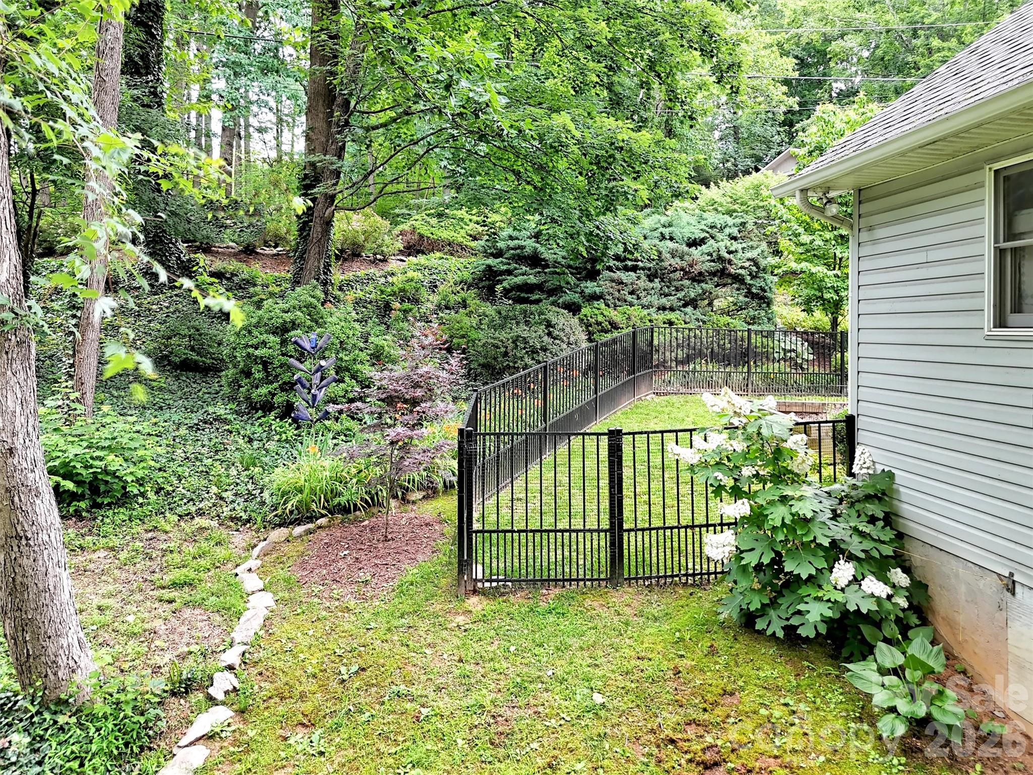 228 Crescent Drive — Lake Junaluska