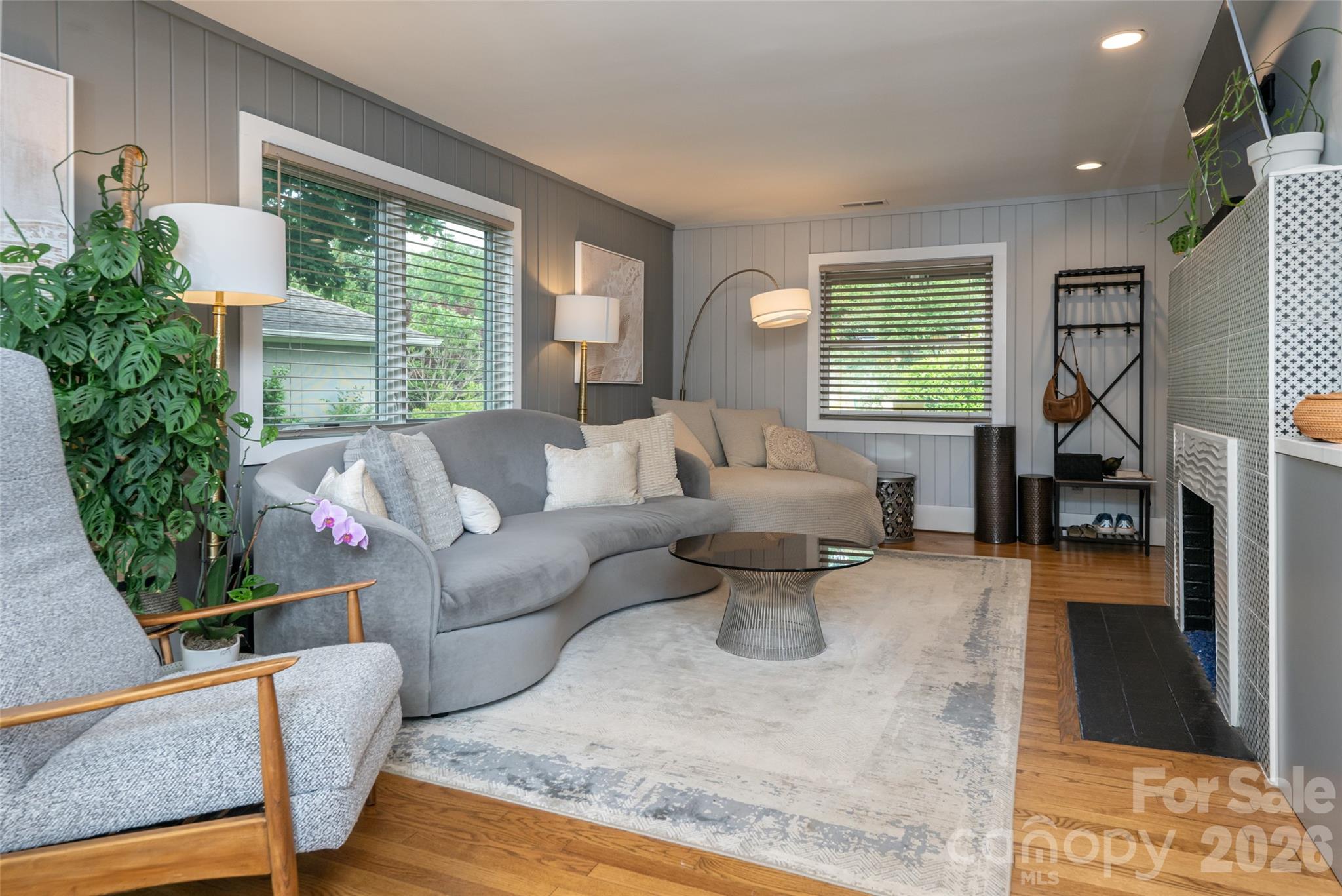 305 Lakewood Drive — Asheville
