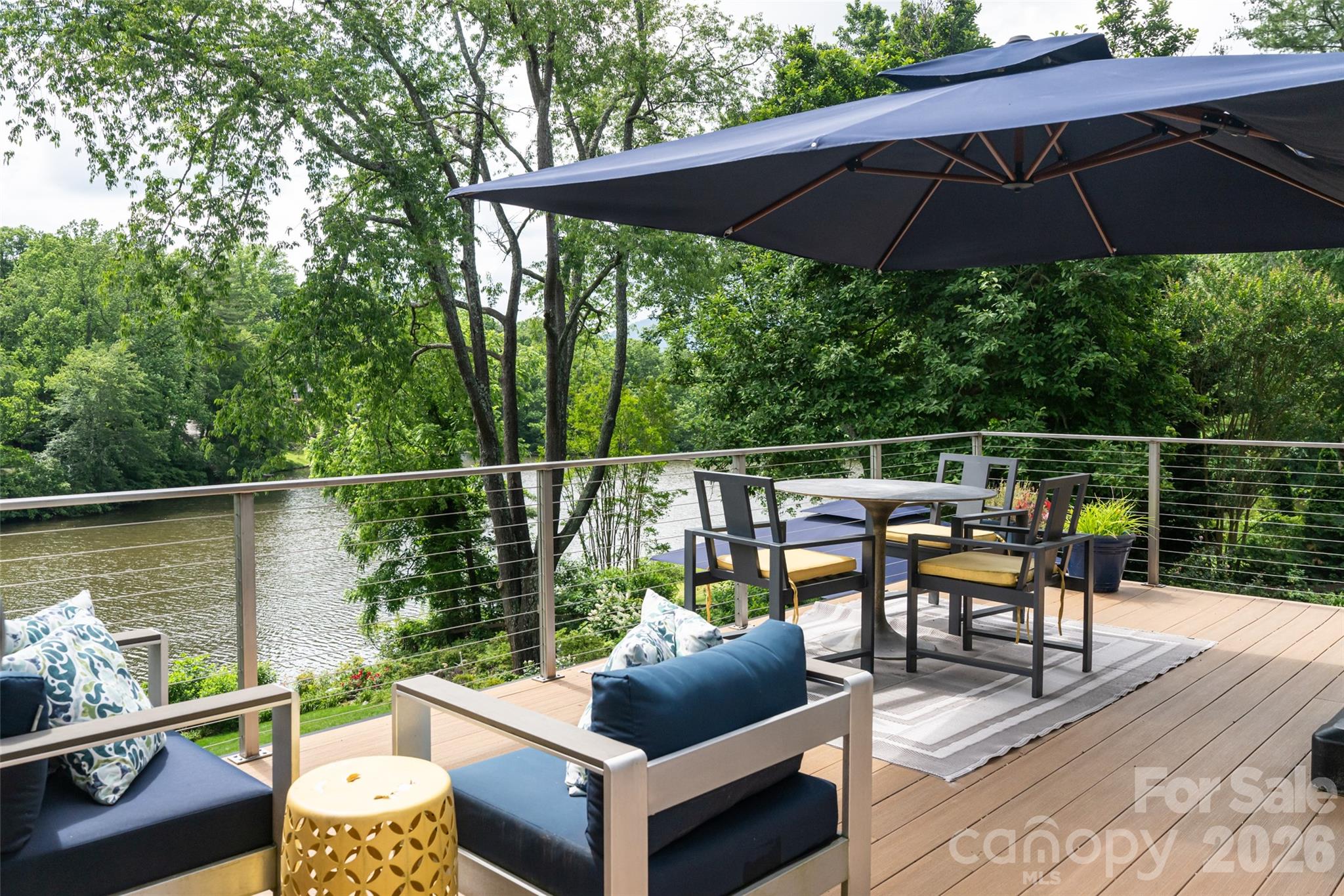 305 Lakewood Drive — Asheville