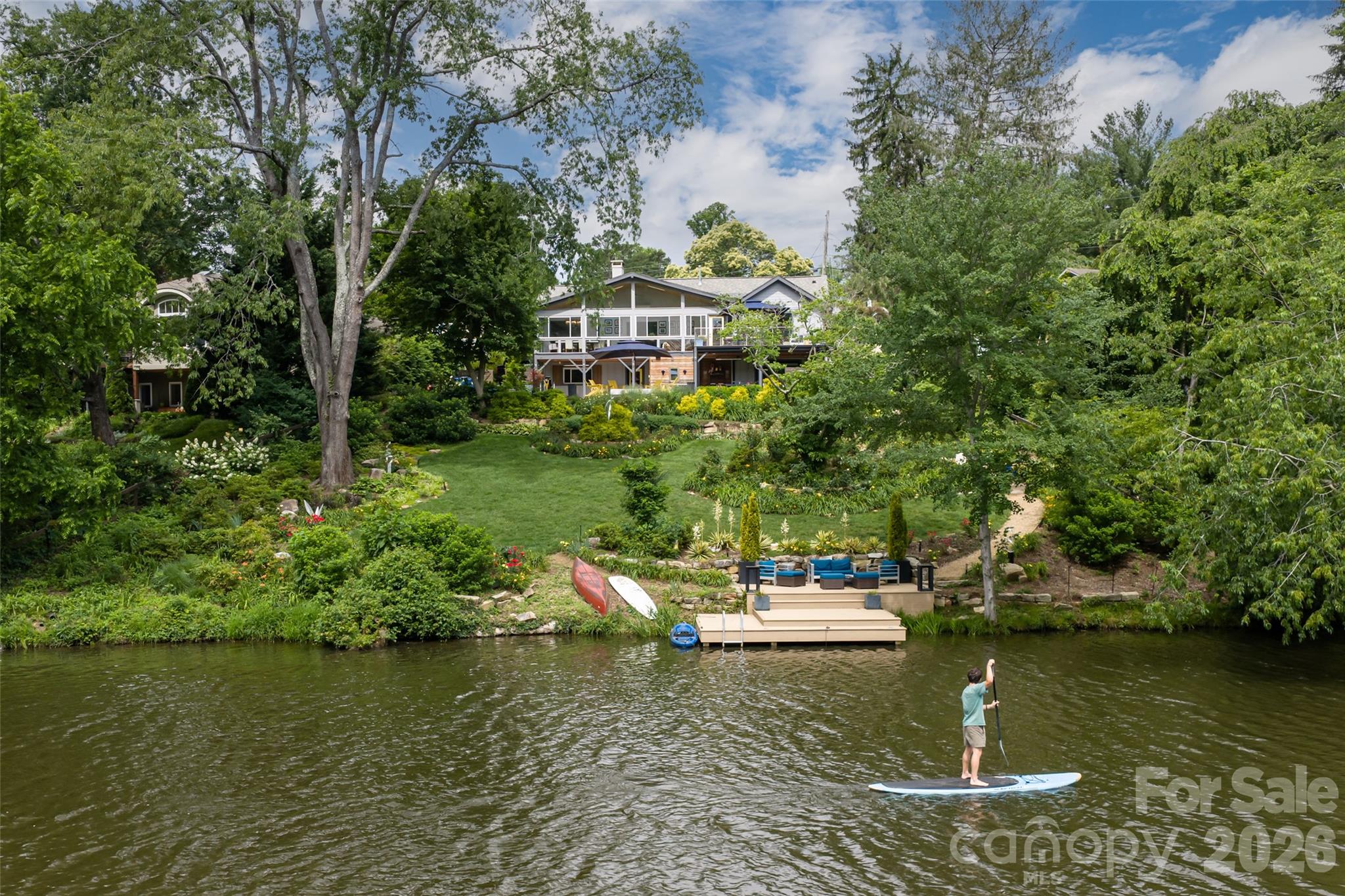 305 Lakewood Drive — Asheville