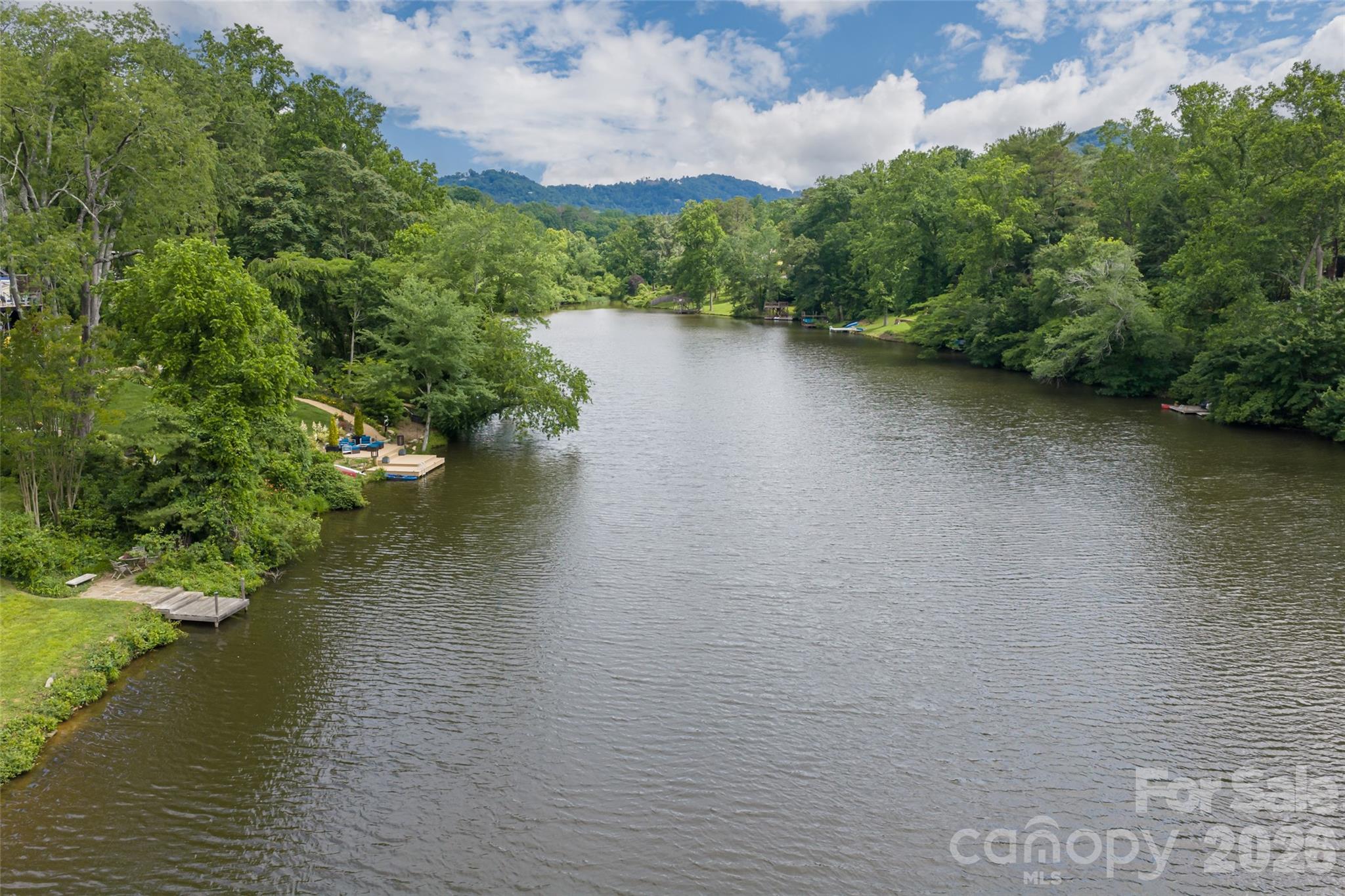 305 Lakewood Drive — Asheville