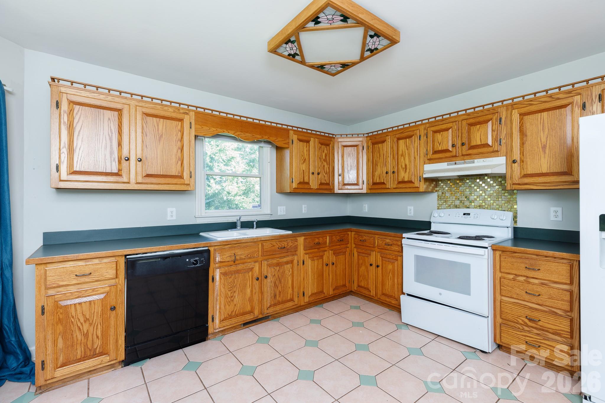 1933 Pleasant Road — Fort Mill