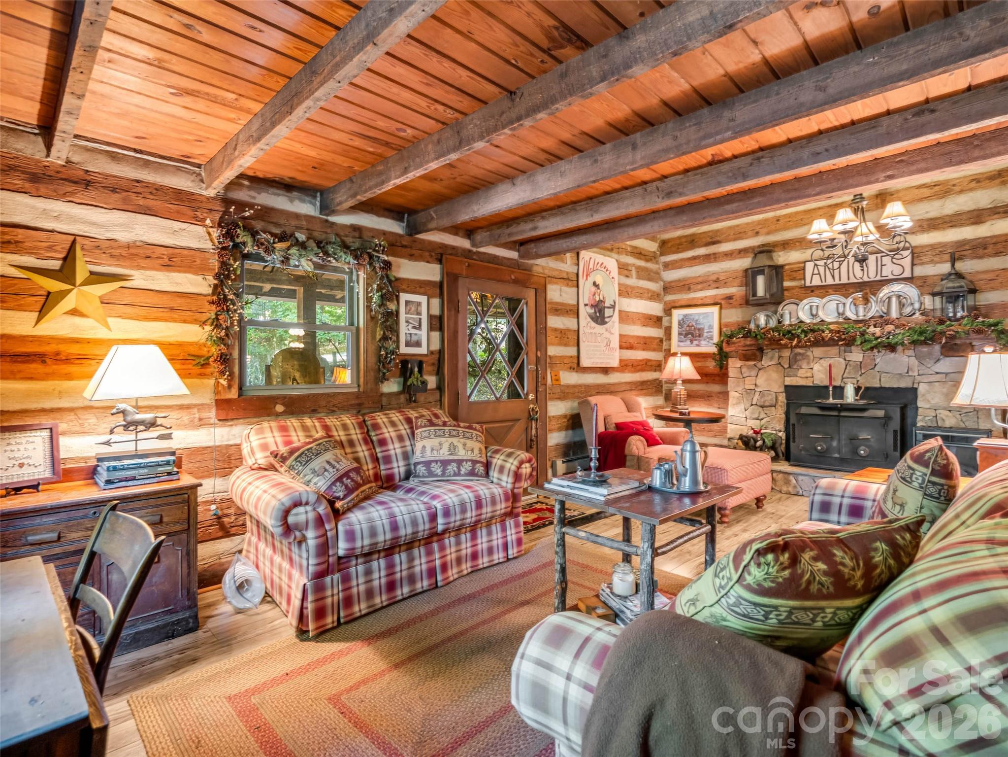 1208 Forest Lake Heights Drive — Nebo