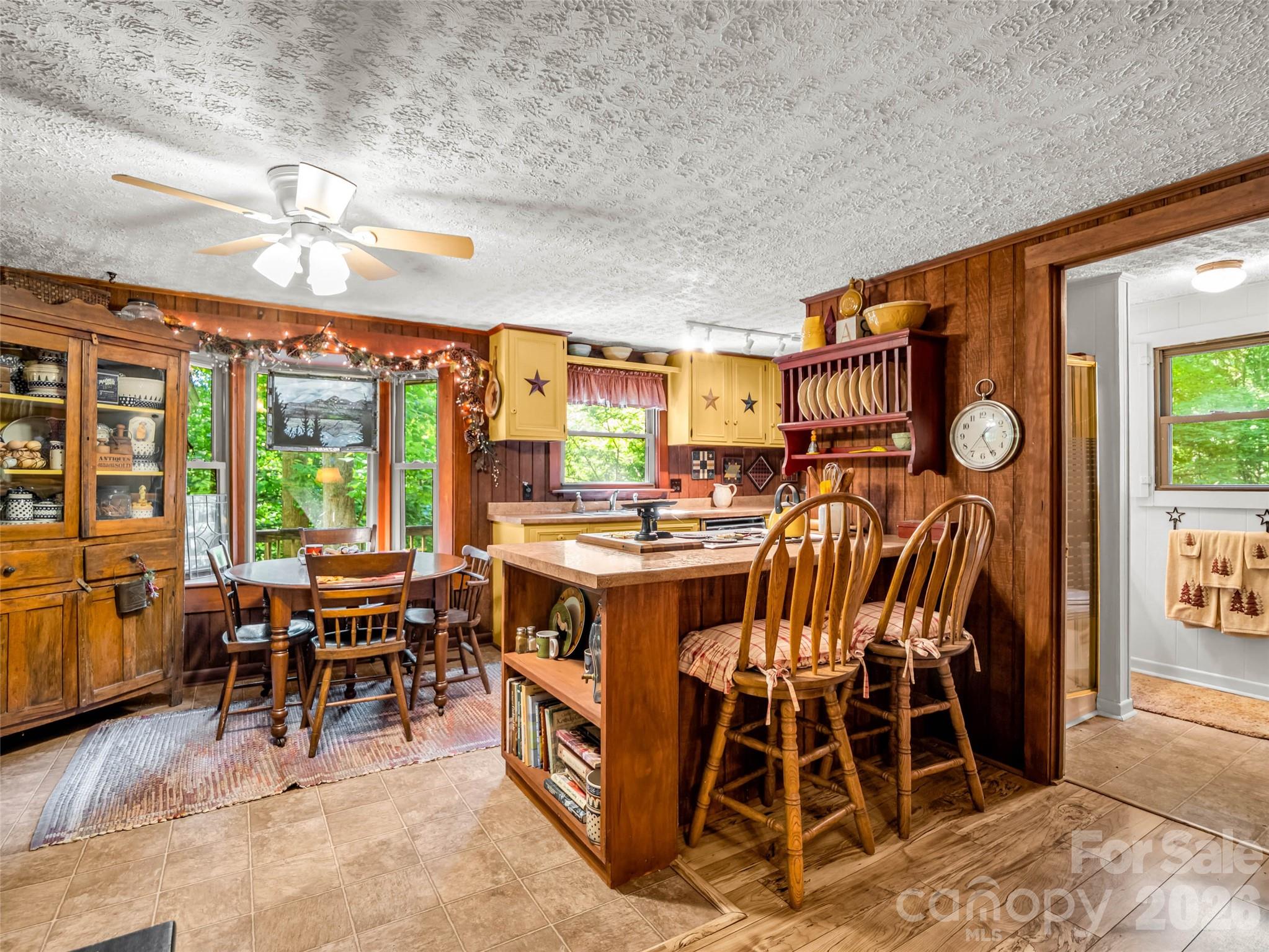 1208 Forest Lake Heights Drive — Nebo