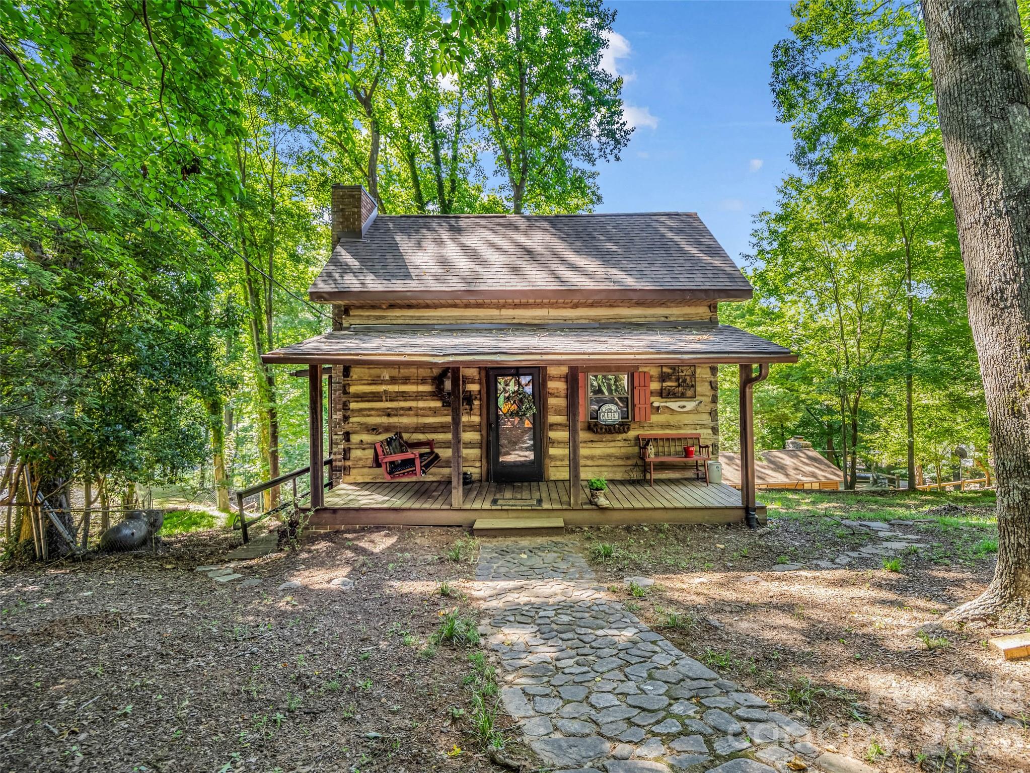 1208 Forest Lake Heights Drive — Nebo