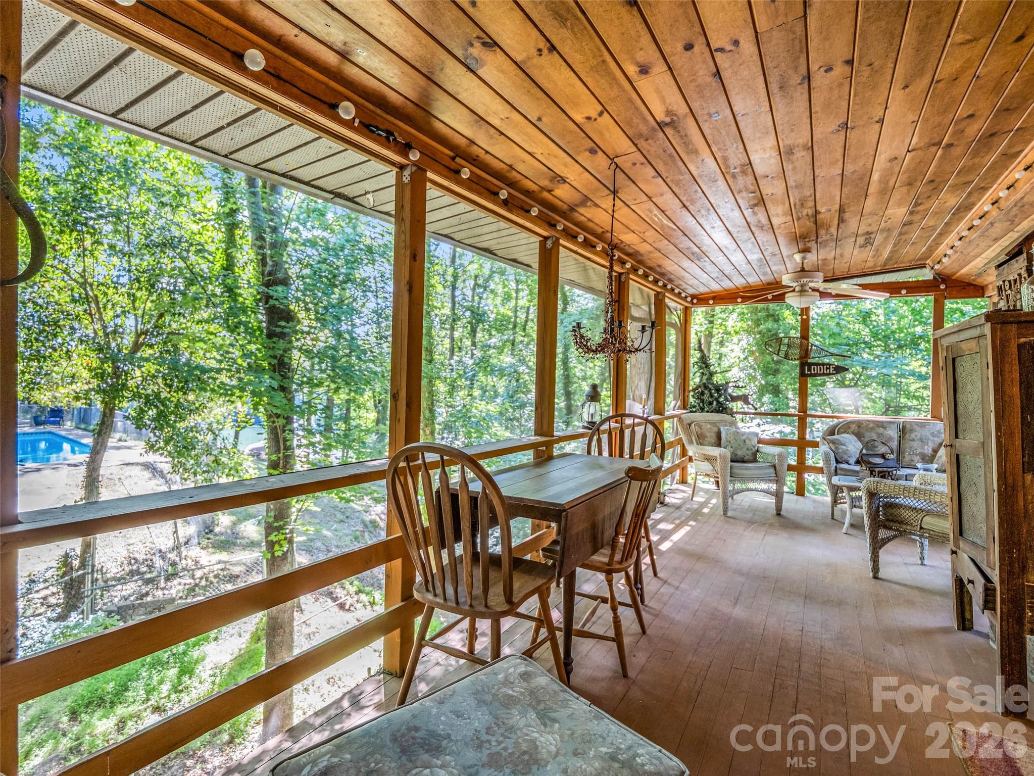 1208 Forest Lake Heights Drive — Nebo