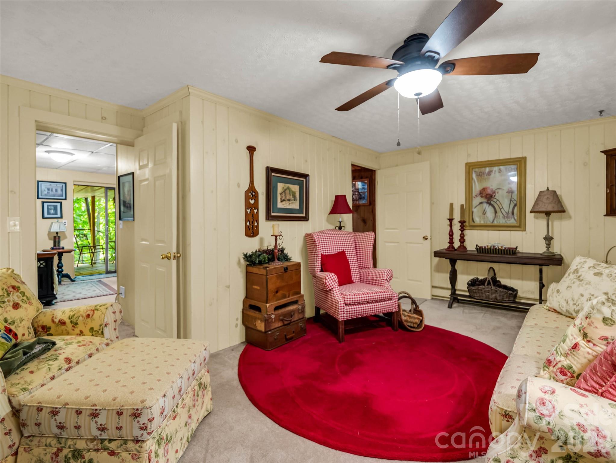 1208 Forest Lake Heights Drive — Nebo